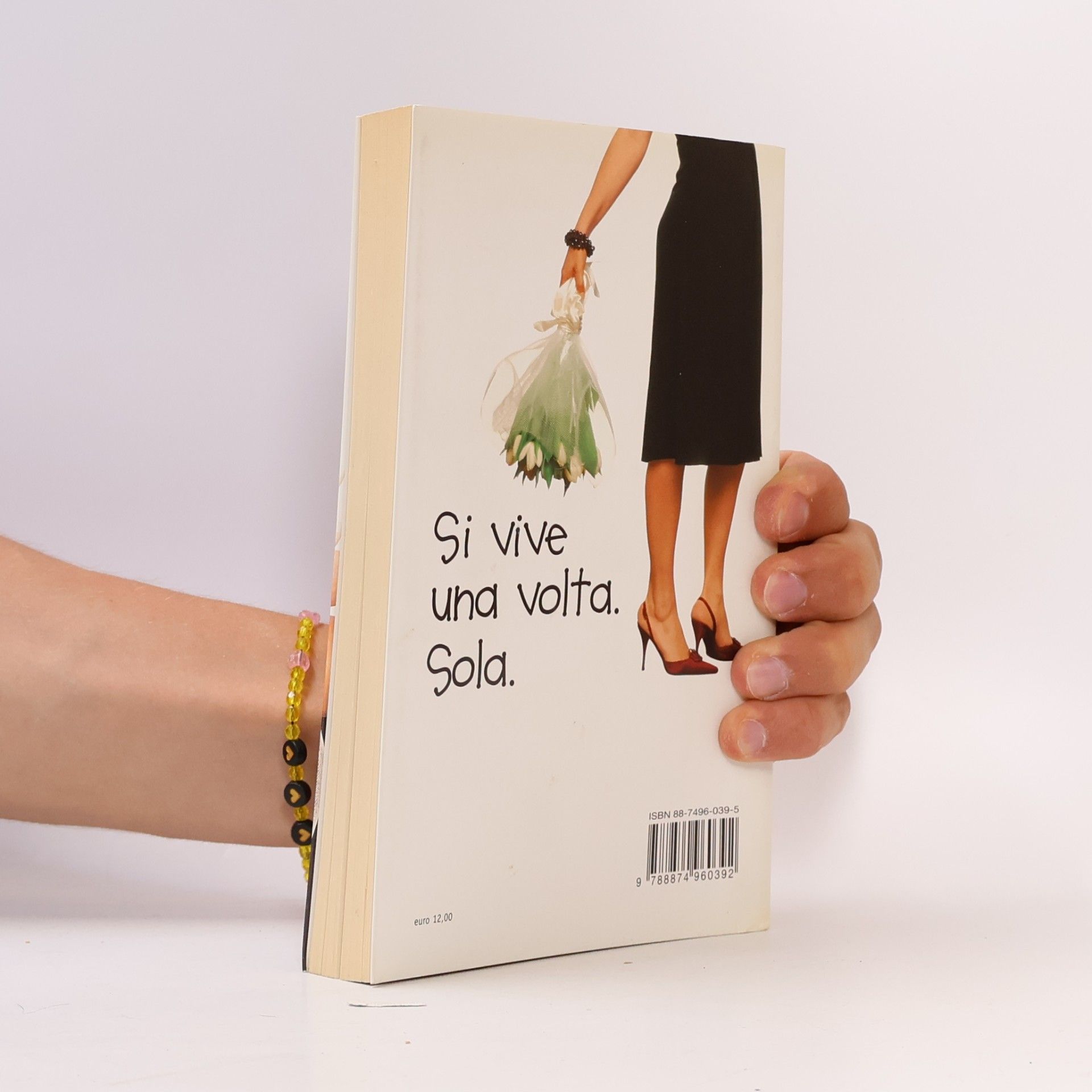 Geppi Cucciari Meglio donna che male accompagnata