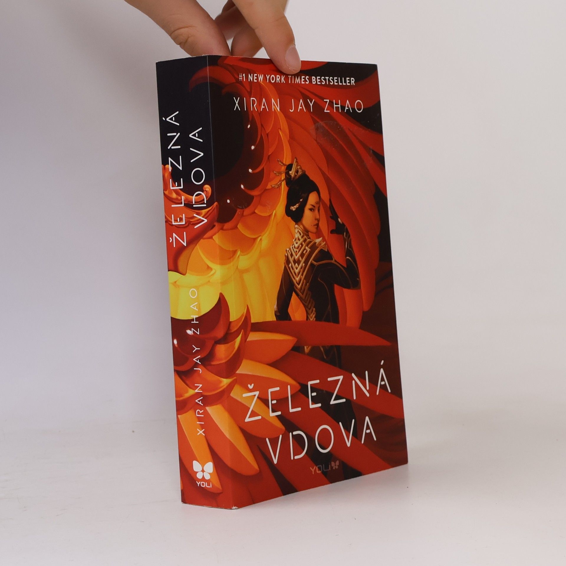 Xiran Jay Zhao Železná vdova