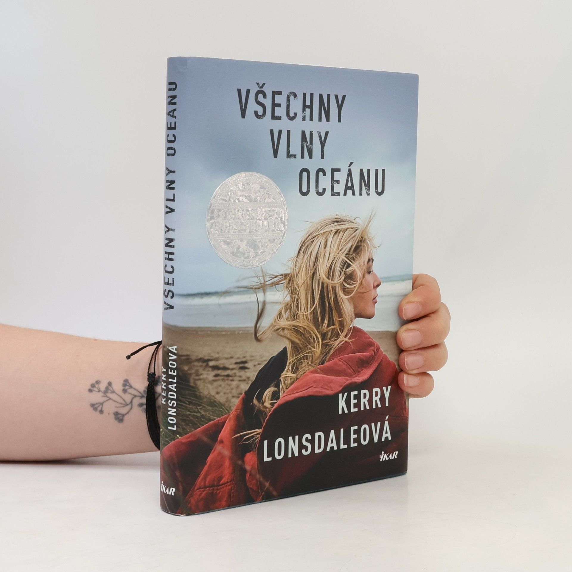 Kerry Lonsdale Všechny vlny oceánu