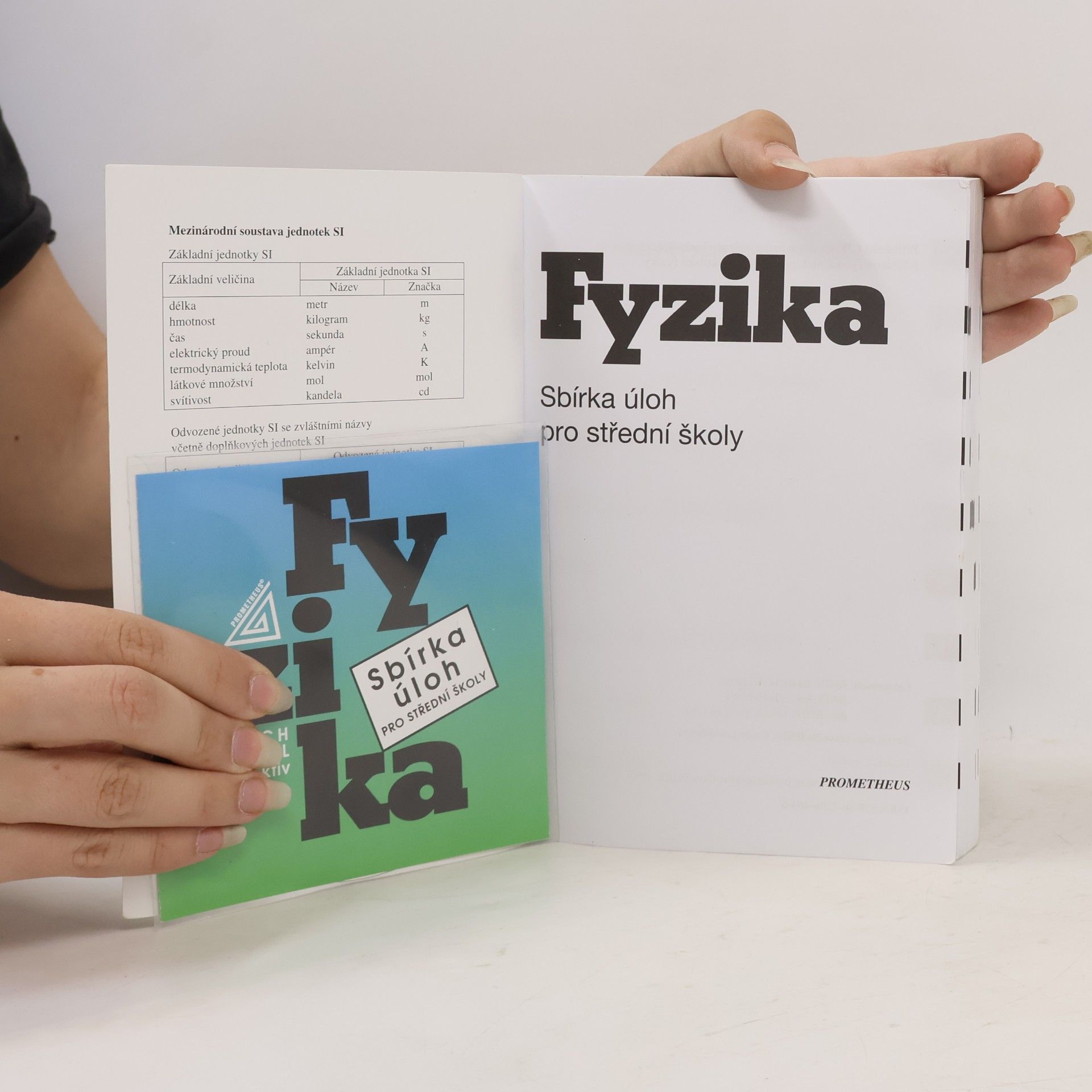 Oldřich Lepil Fyzika. Sbírka úloh pro střední školy