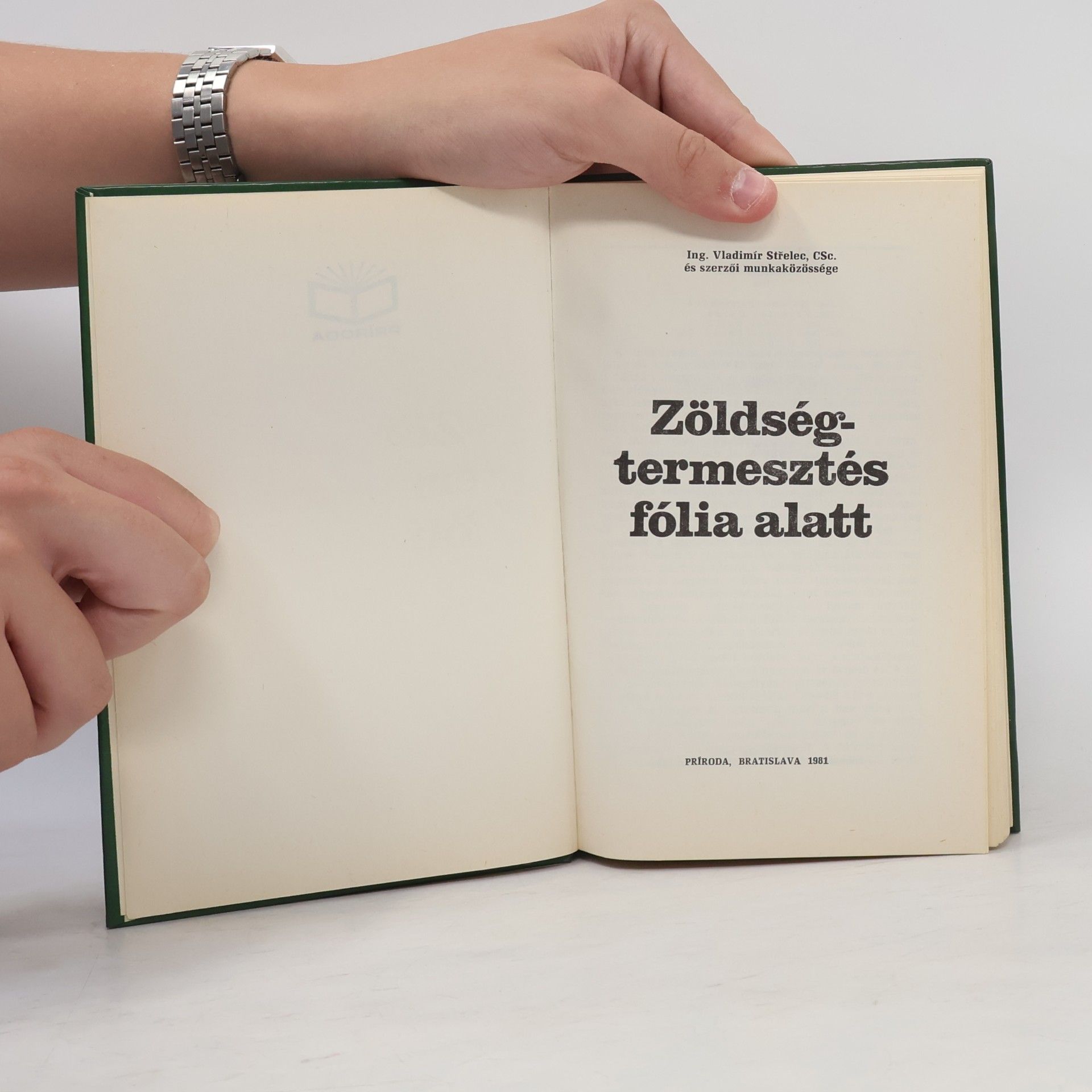 Vladimír Střelec Zöldségtermesztés fólia alatt