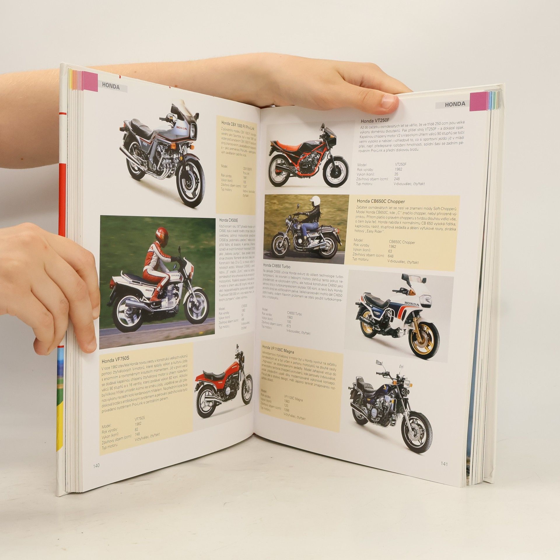 Carsten Heil 1000 motocyklů : dějiny, klasika, technika