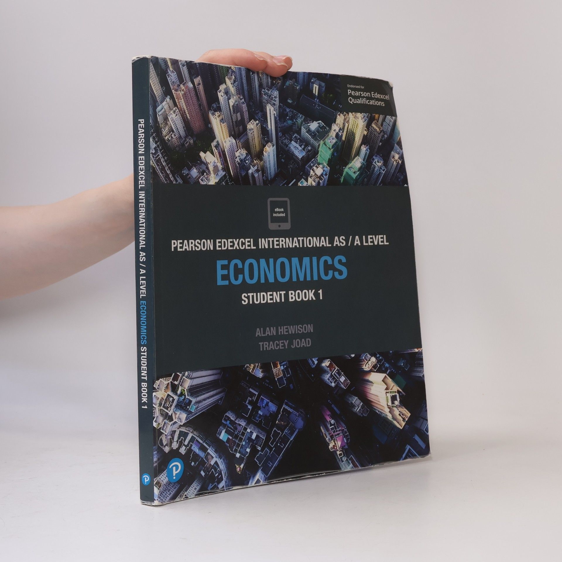 Various authors Pearson Edexcel International AS Level Economics Student Book