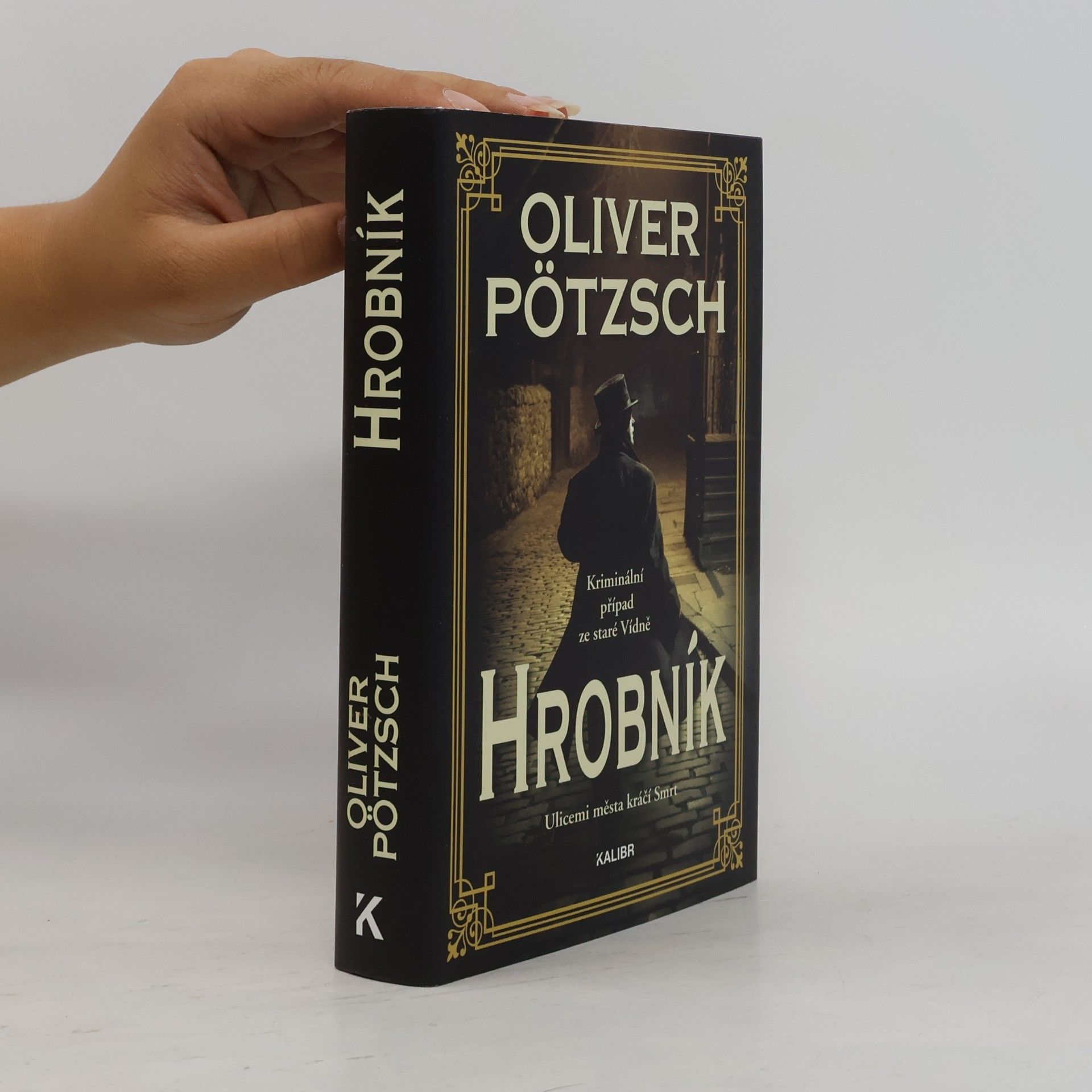 Oliver Pötzsch Hrobník