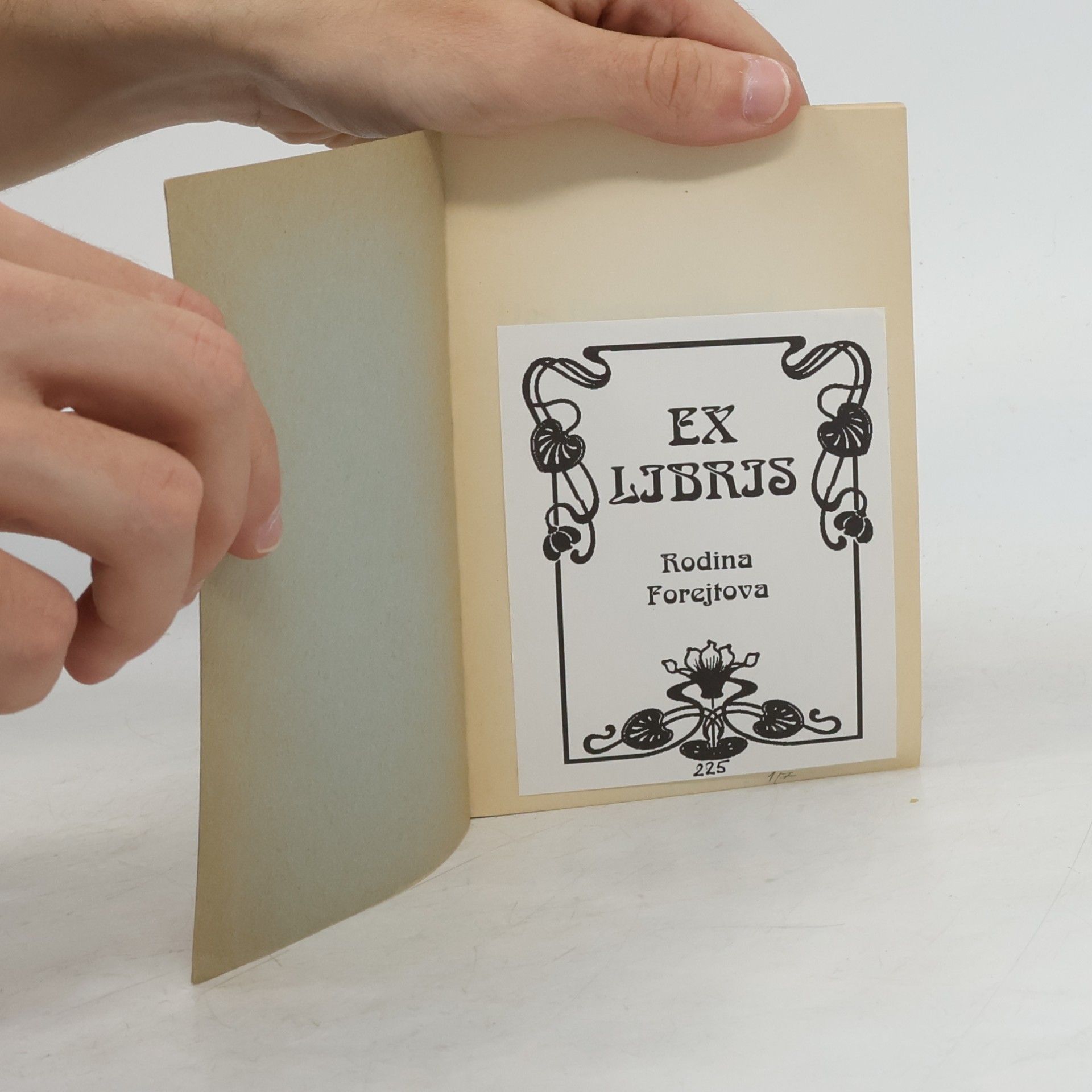 Autorenkollektiv Das Rassegeflügel : eine Sammlung von Farbtafeln, Beschreibungen und Zuchtlinien. Tauben II