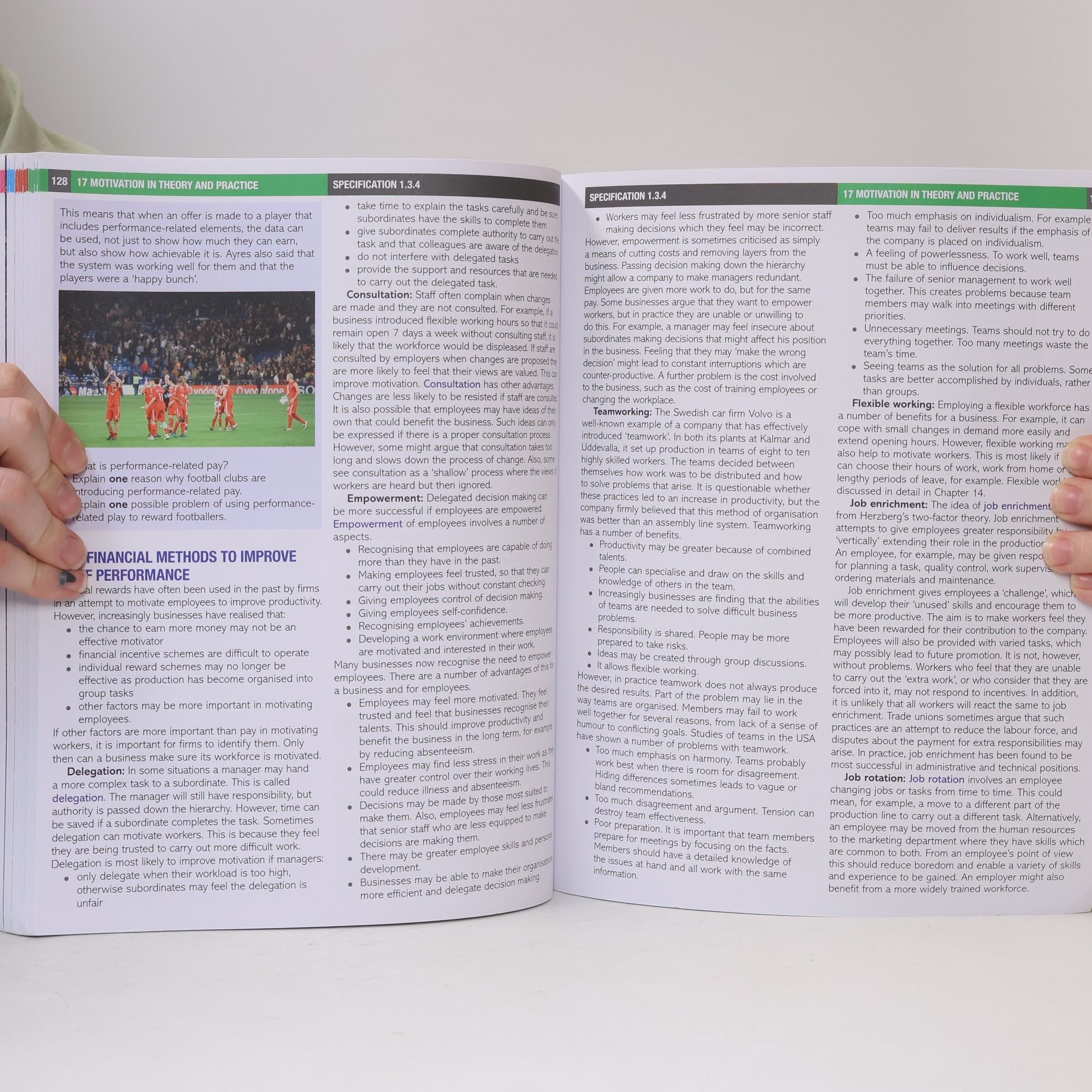 Rob Jones Pearson Edexcel International AS / A Level - 1: Pearson Edexcel International AS Level Business Student Book