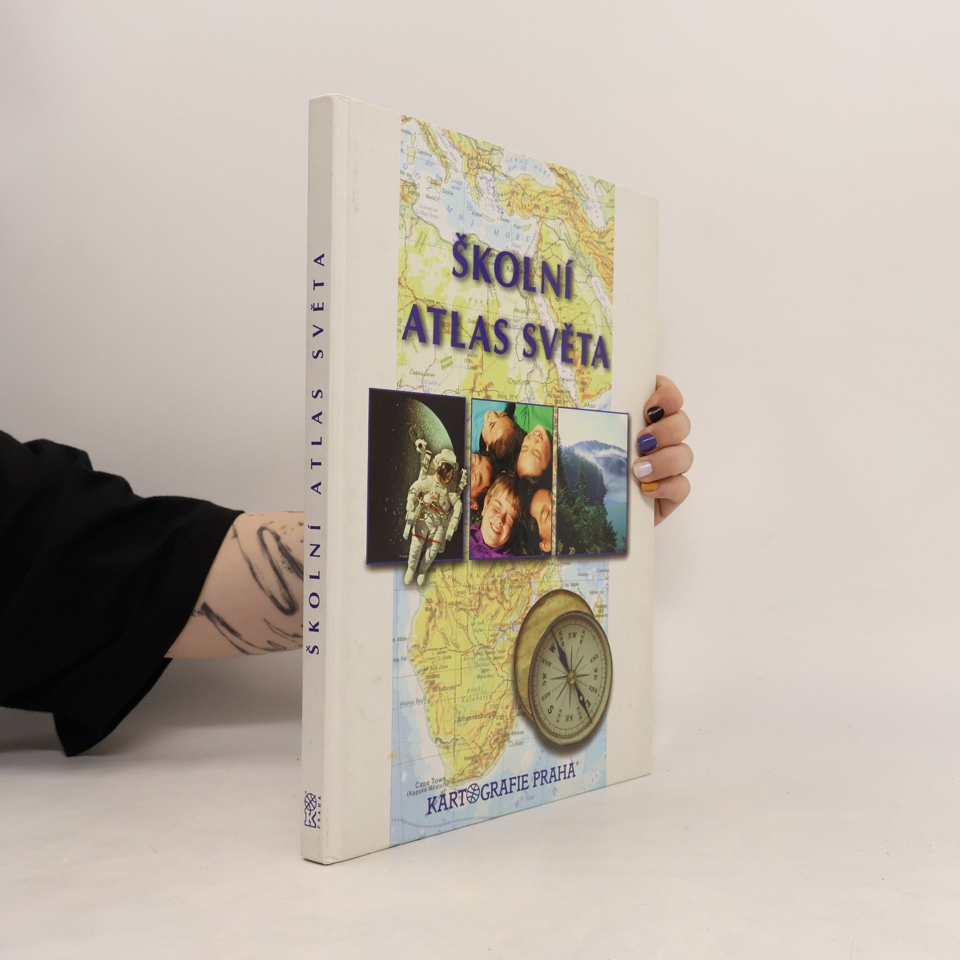 Various authors Školní atlas světa