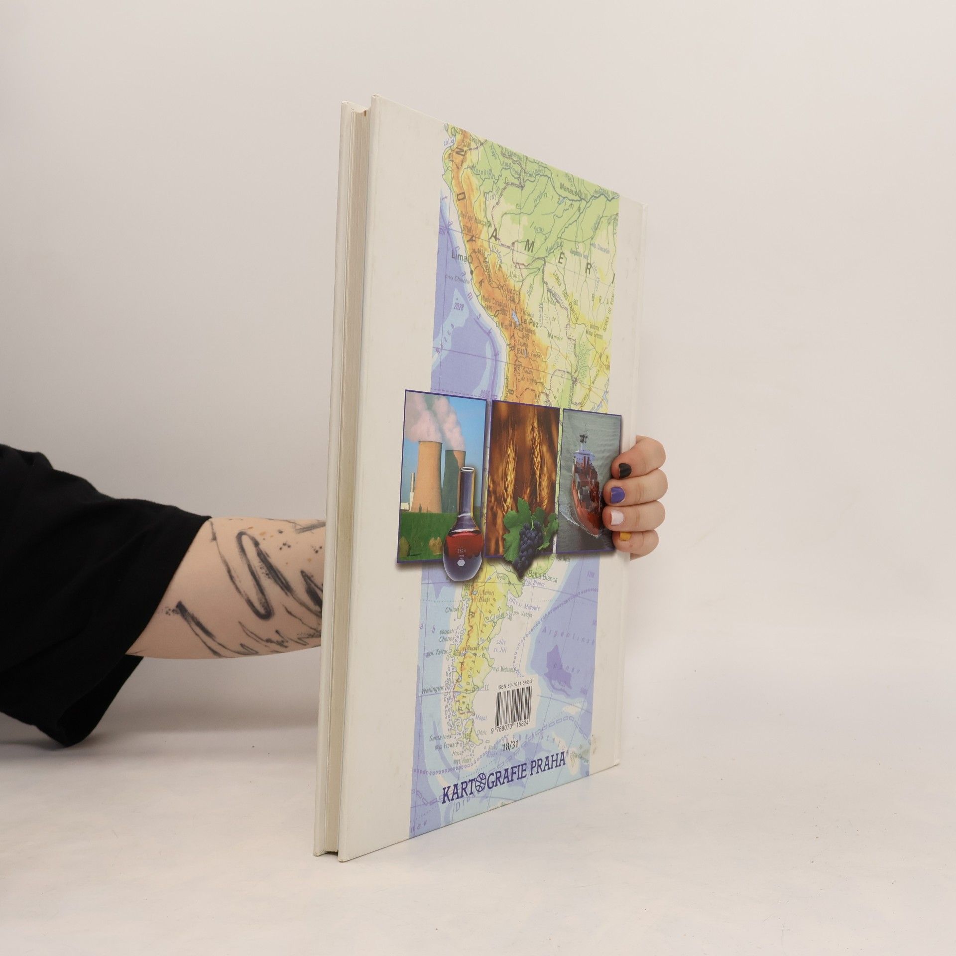 Various authors Školní atlas světa