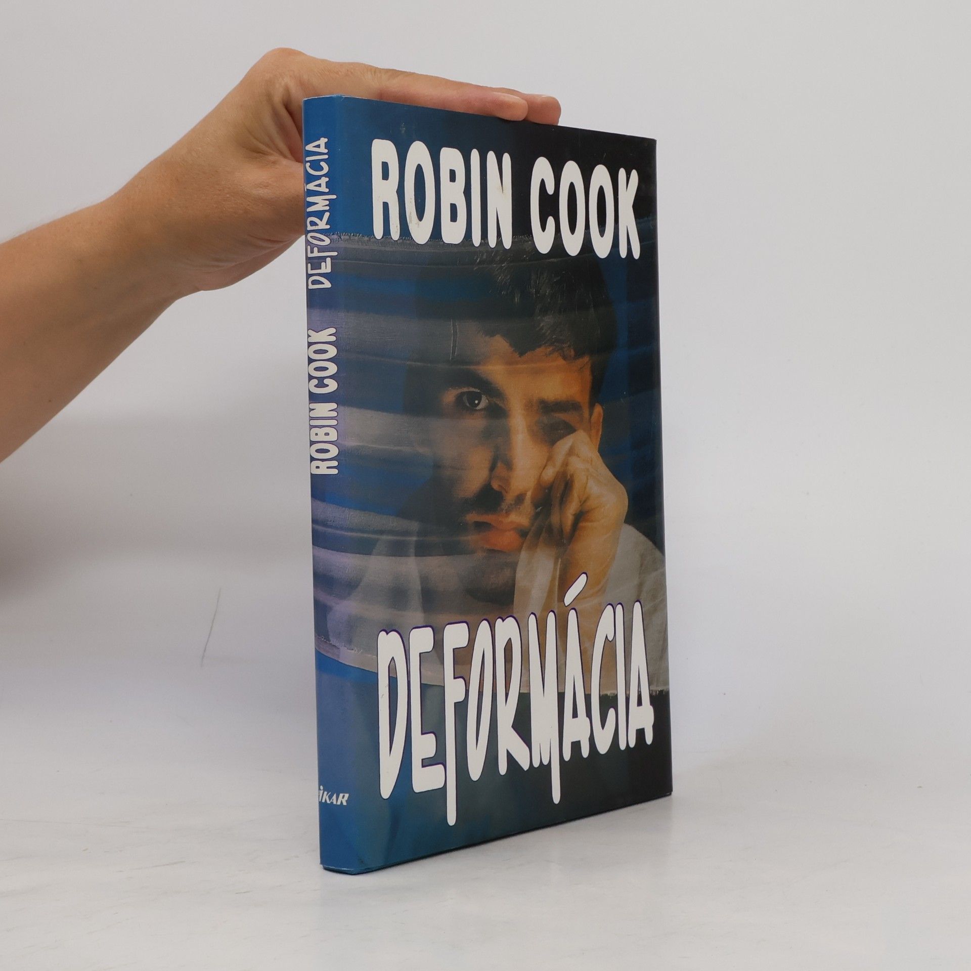 Robin Cook Deformácia