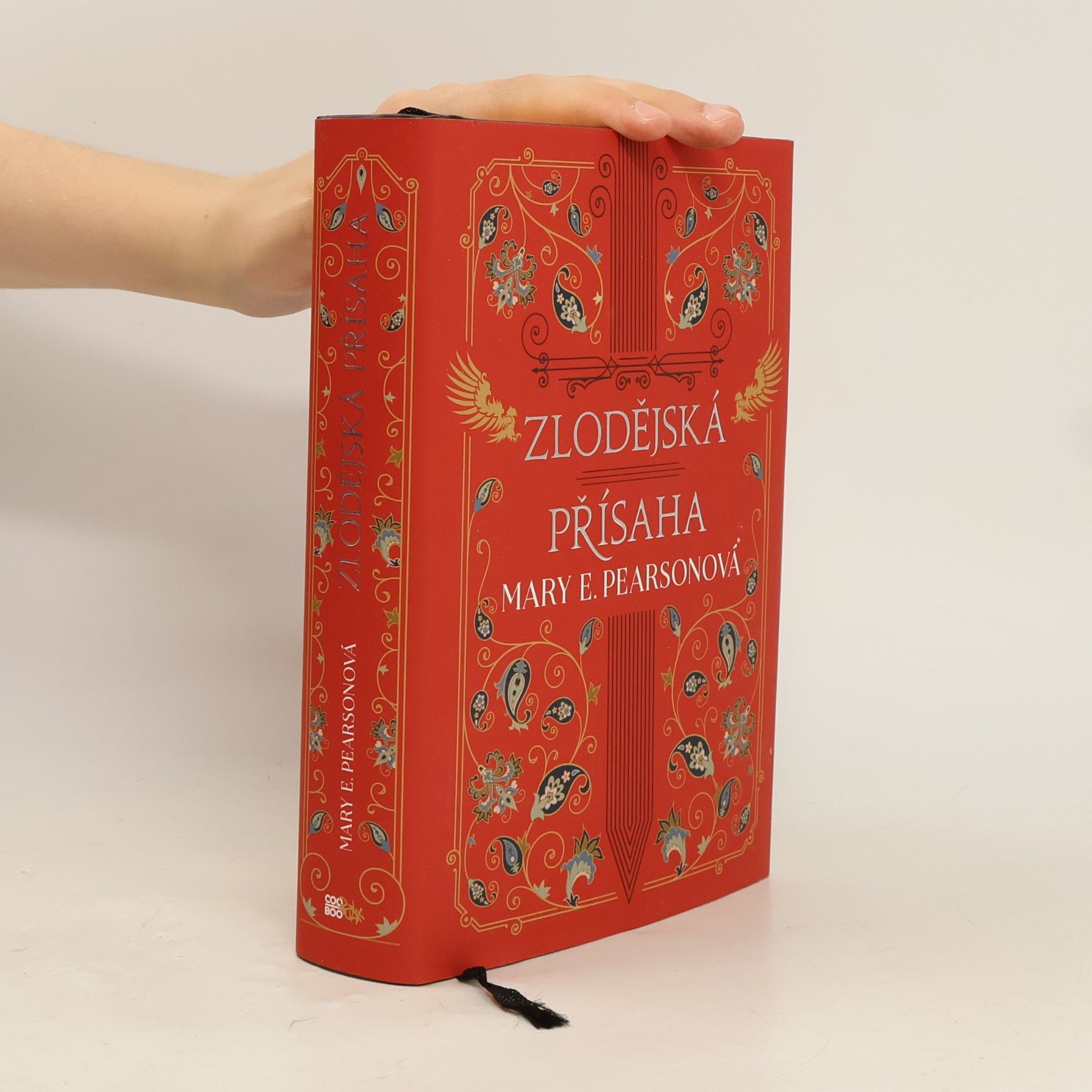 Mary E. Pearson Zlodějská přísaha