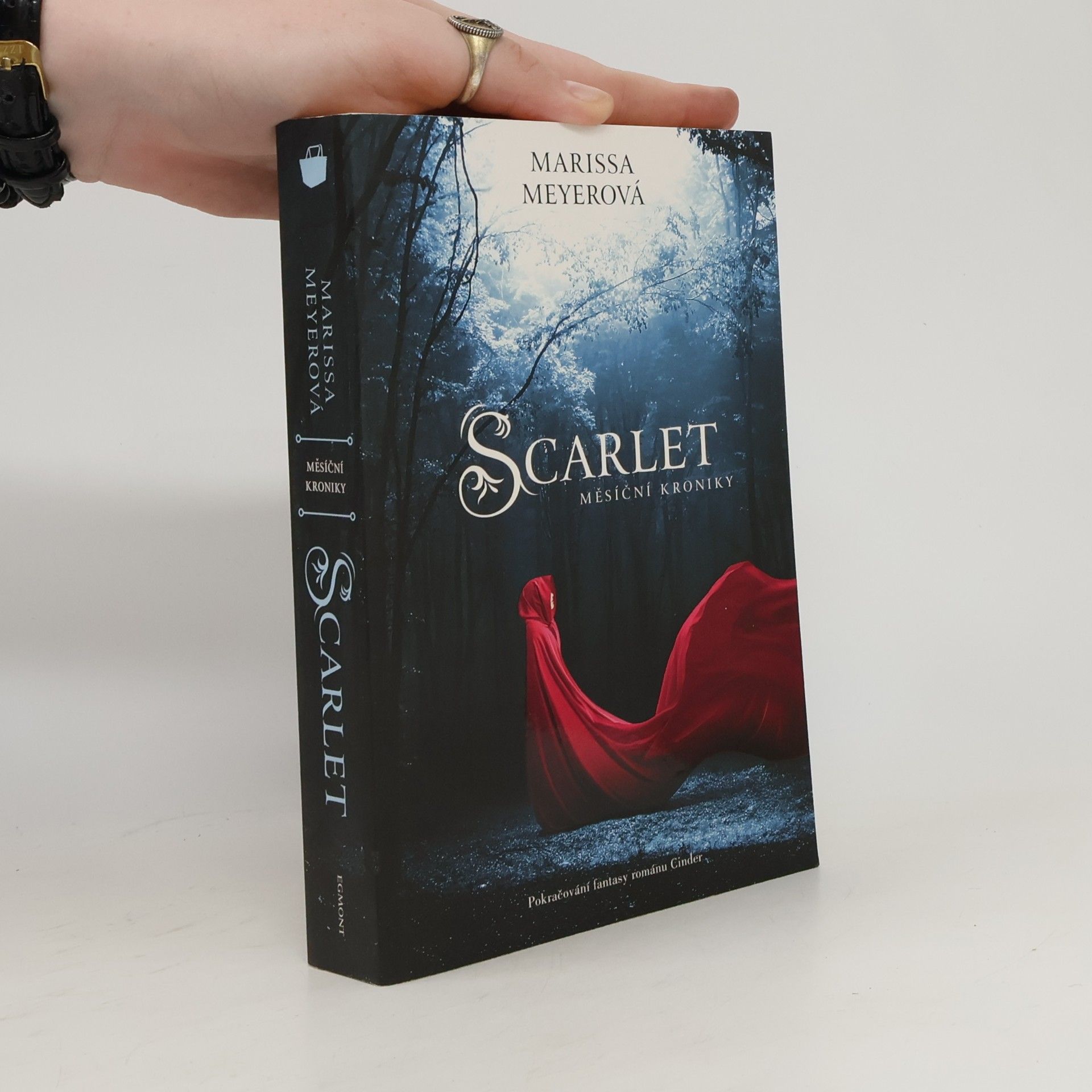 Marissa Meyer Scarlet. Měsíční kroniky. 2. díl