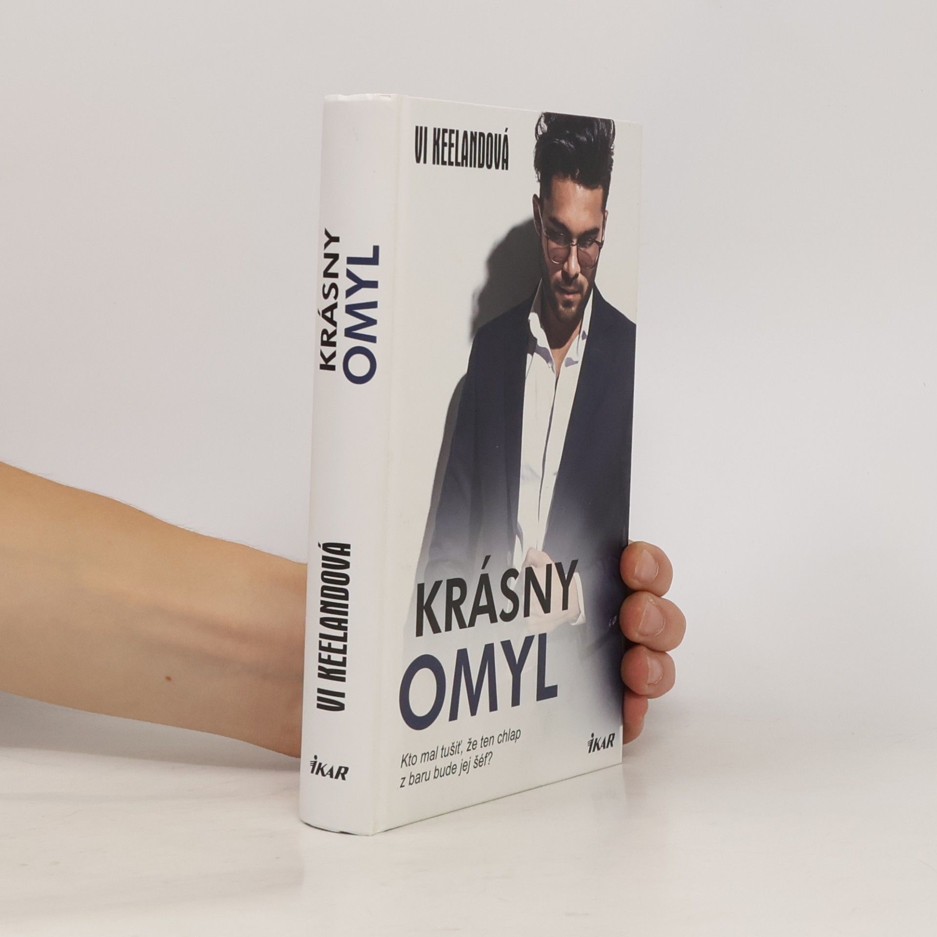 Vi Keeland Krásny omyl