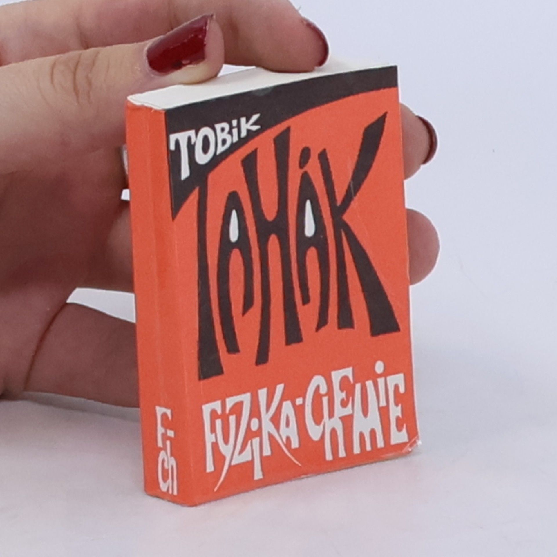 Petr Jakeš Tahák z fyziky a chemie