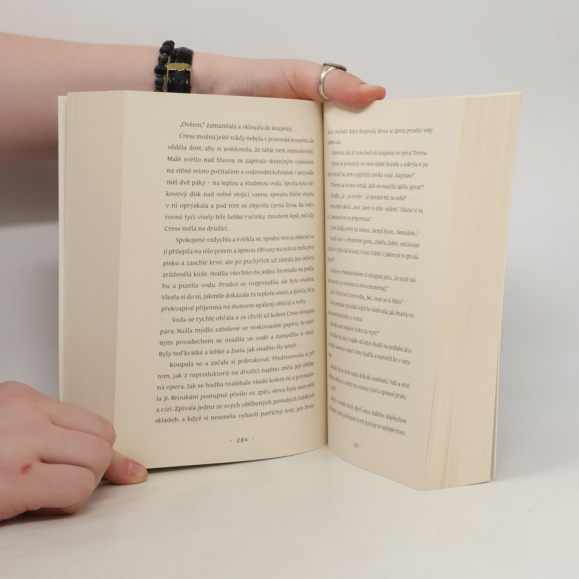 Marissa Meyer Měsíční kroniky. Cress