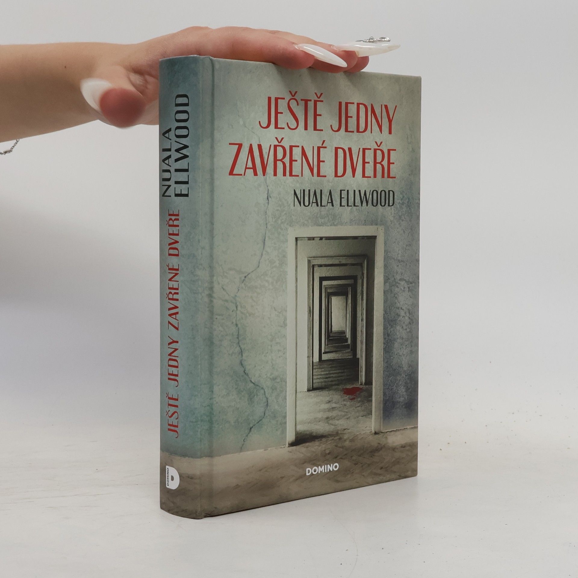 Nuala Ellwood Ještě jedny zavřené dveře