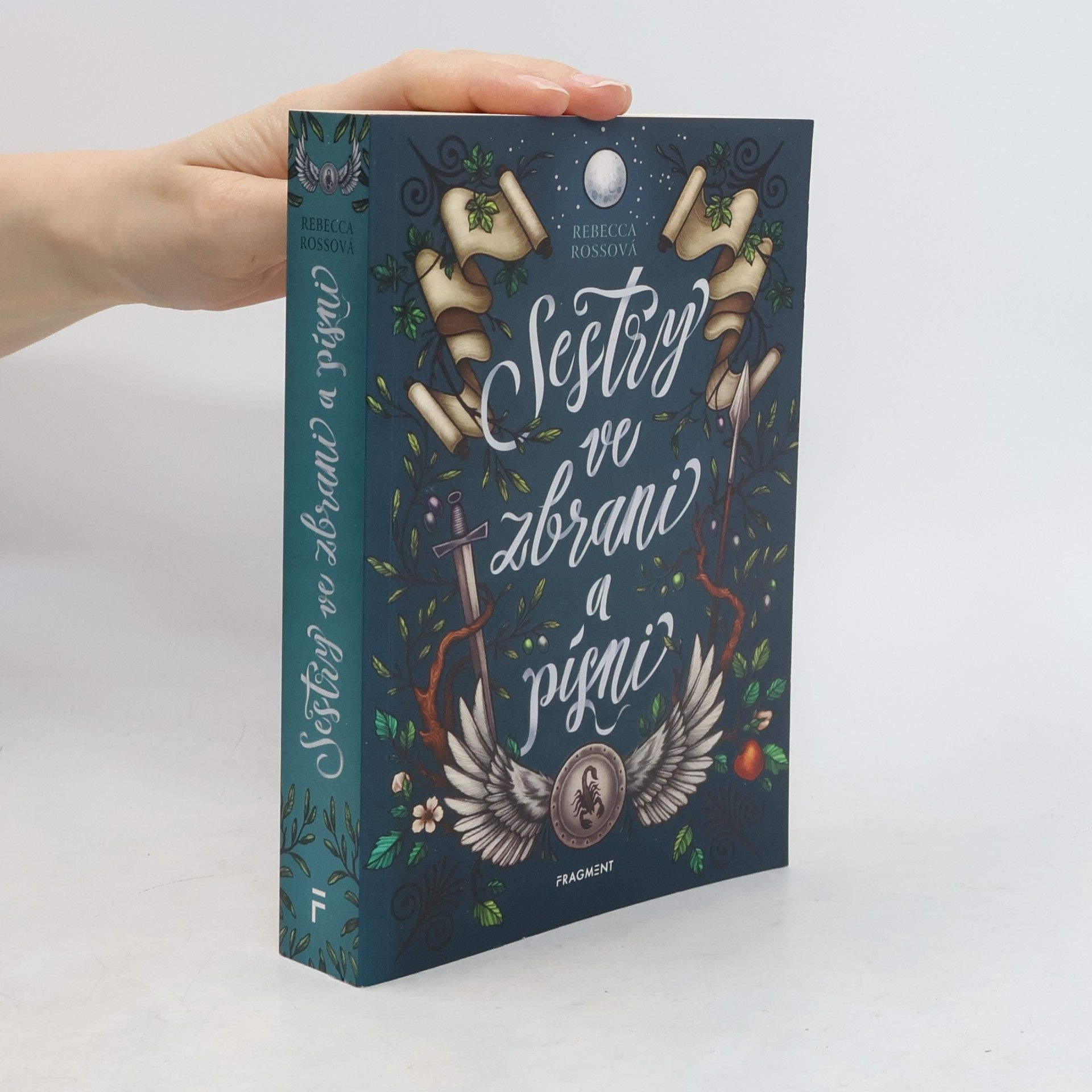 Rebecca Ross Sestry ve zbrani a písni
