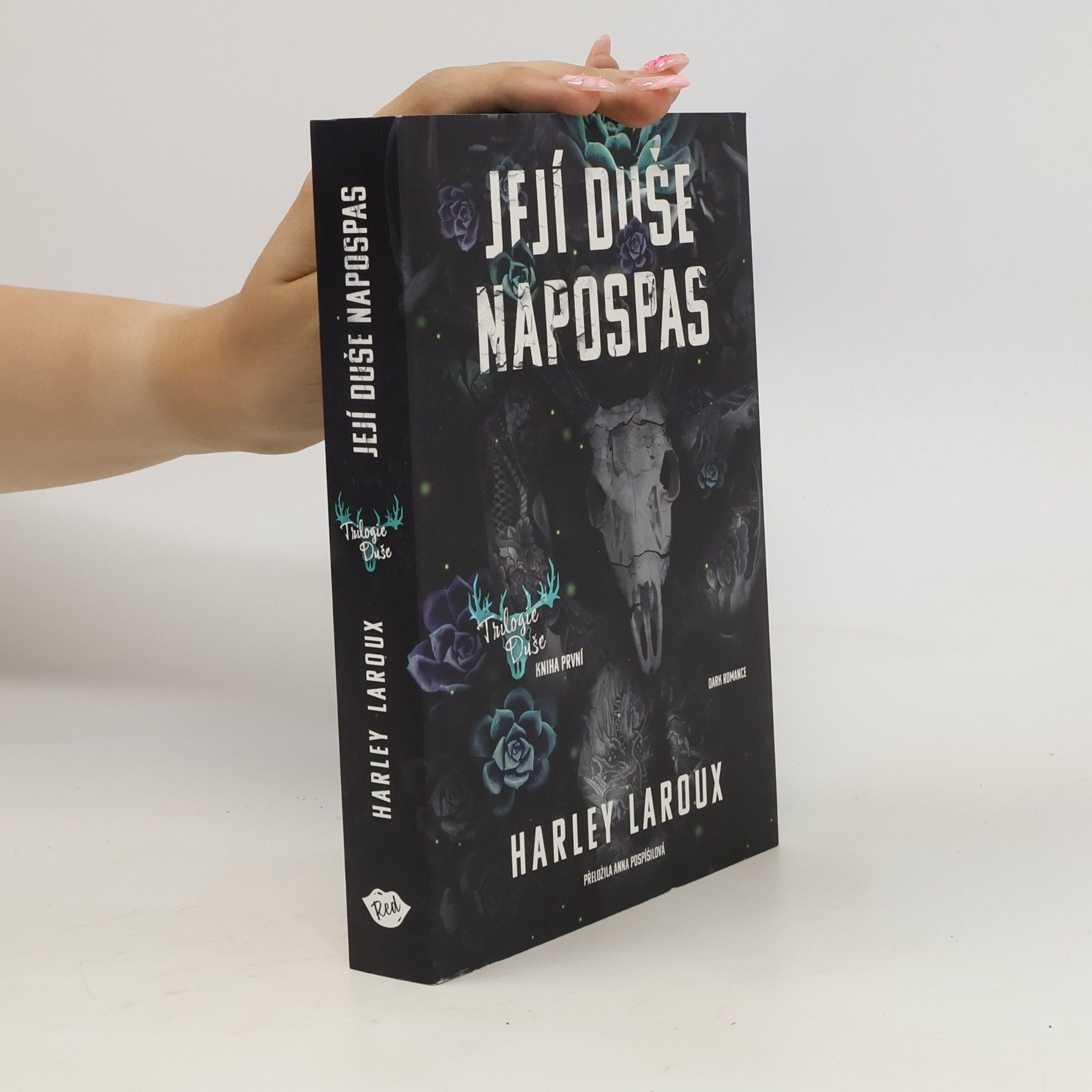 Harley Laroux Její duše napospas