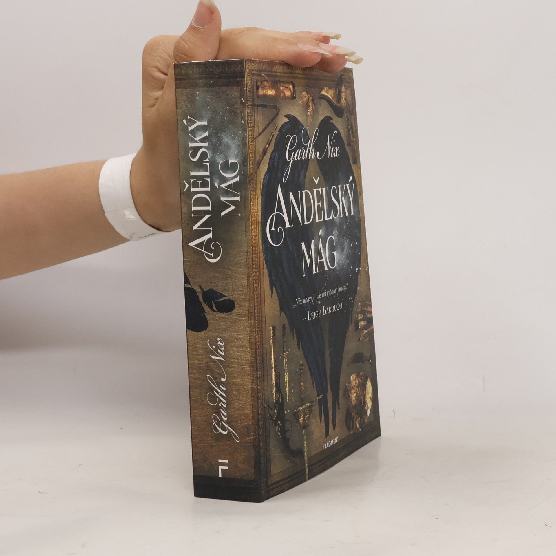 Garth Nix Andělský mág