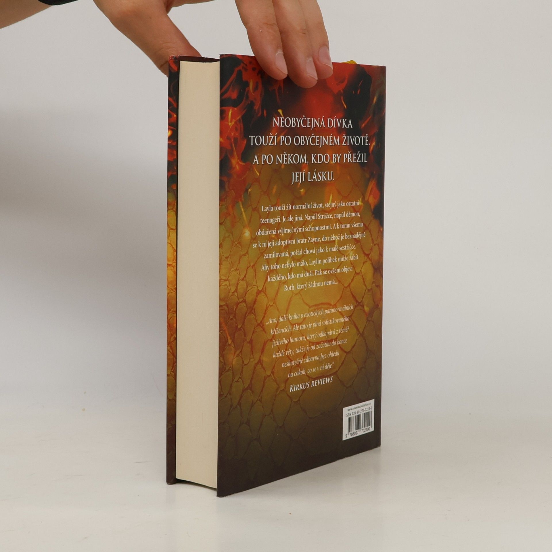 Jennifer L. Armentrout Polibek bez duše