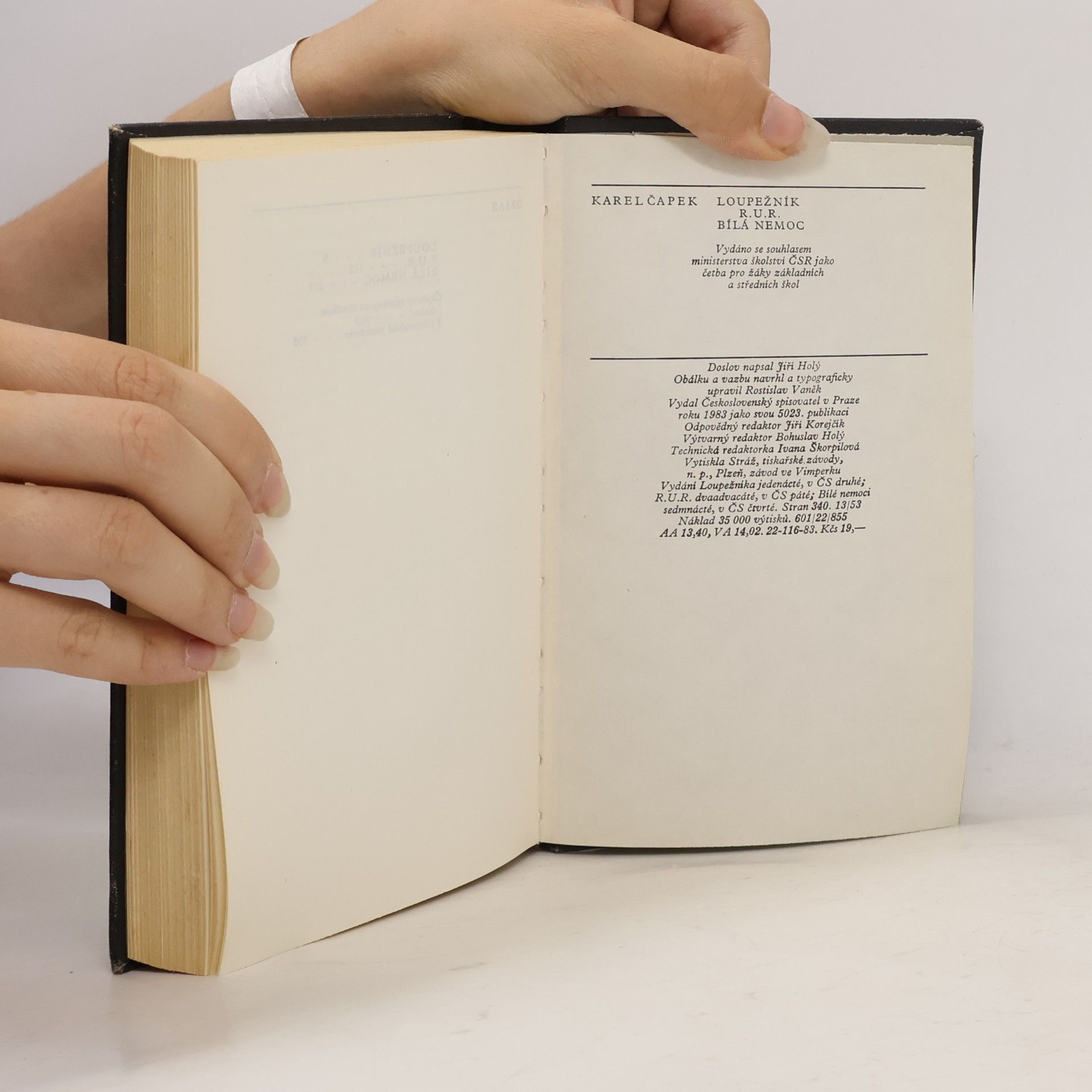 Karel Čapek Loupežník, R.U.R., Bílá nemoc