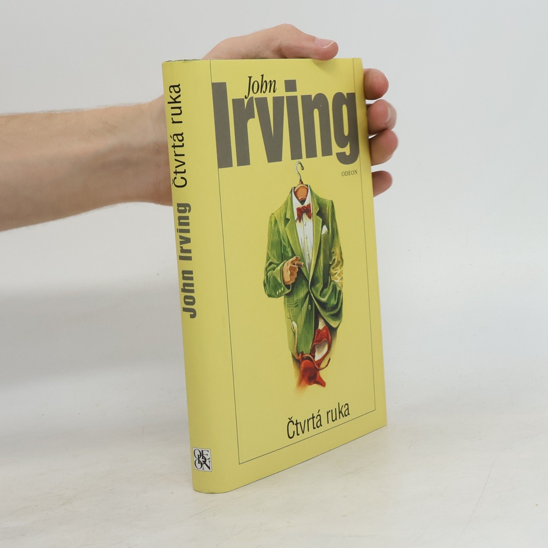 John Irving Čtvrtá ruka