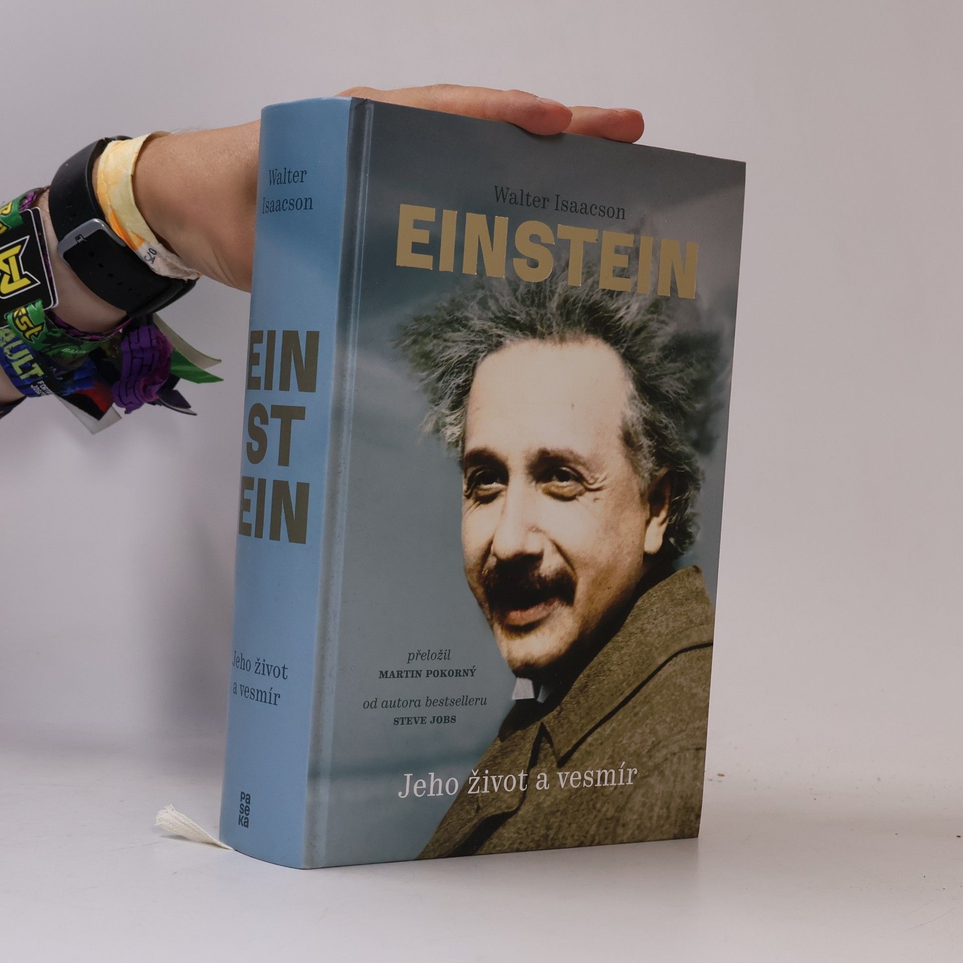 Walter Isaacson Einstein. Jeho život a vesmír