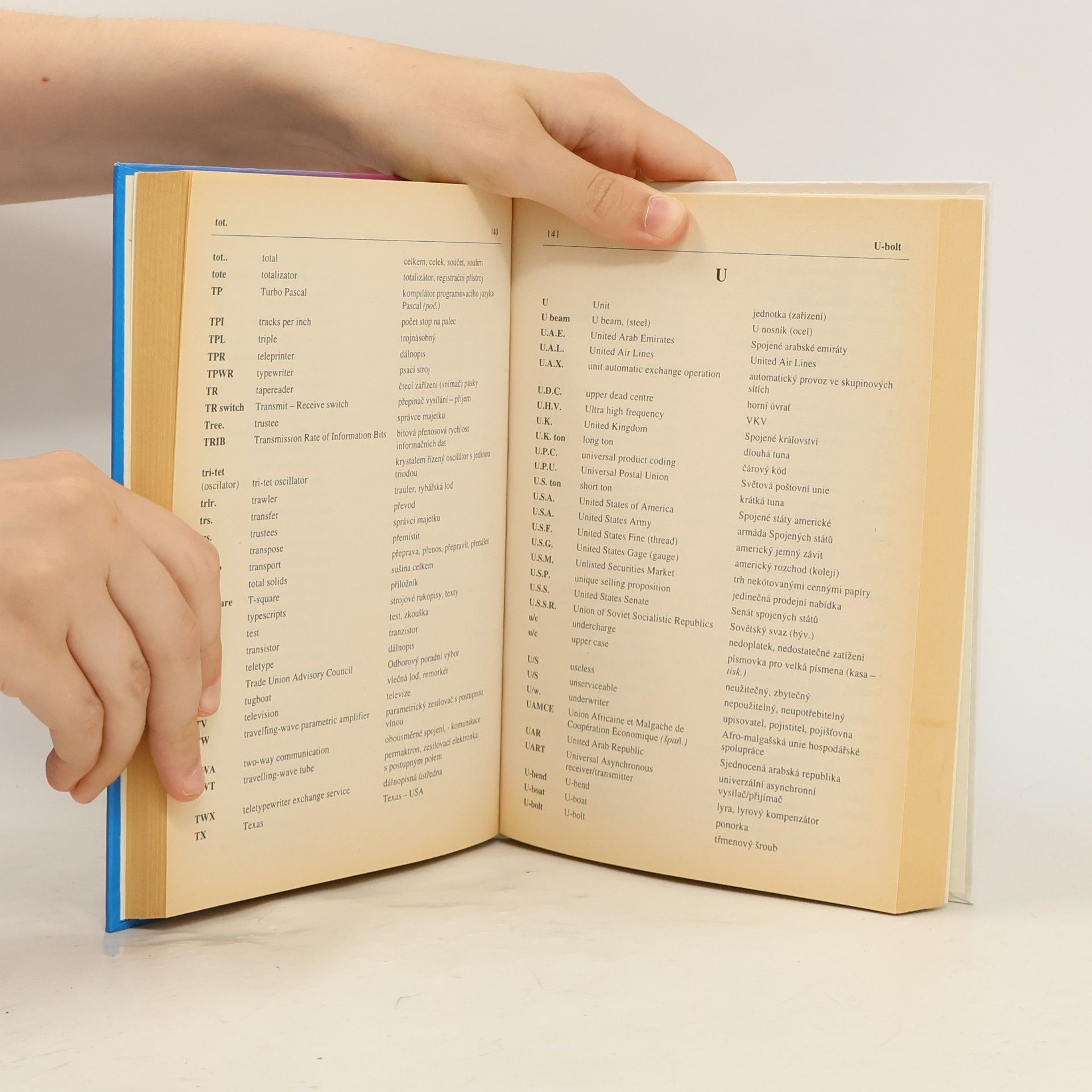 Josef Slováček Slovník anglických zkratek. English abbreviations' dictionary