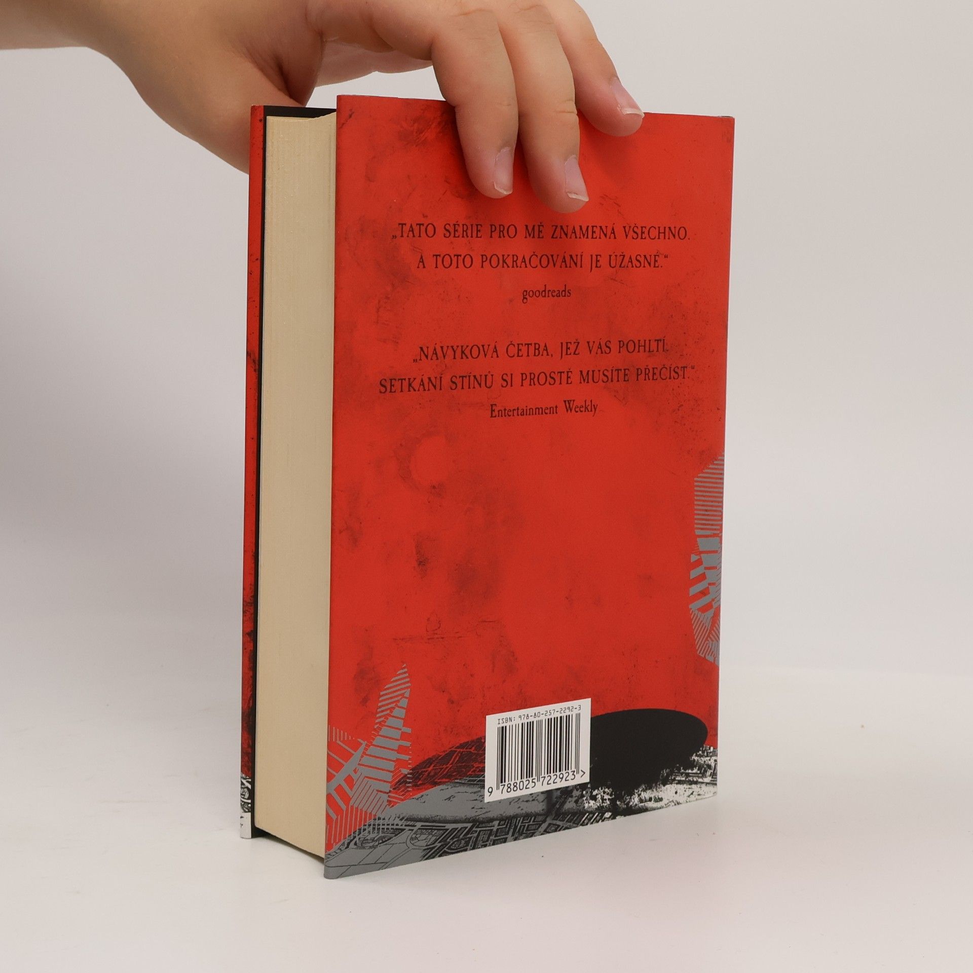 V. E. Schwab Setkání stínů