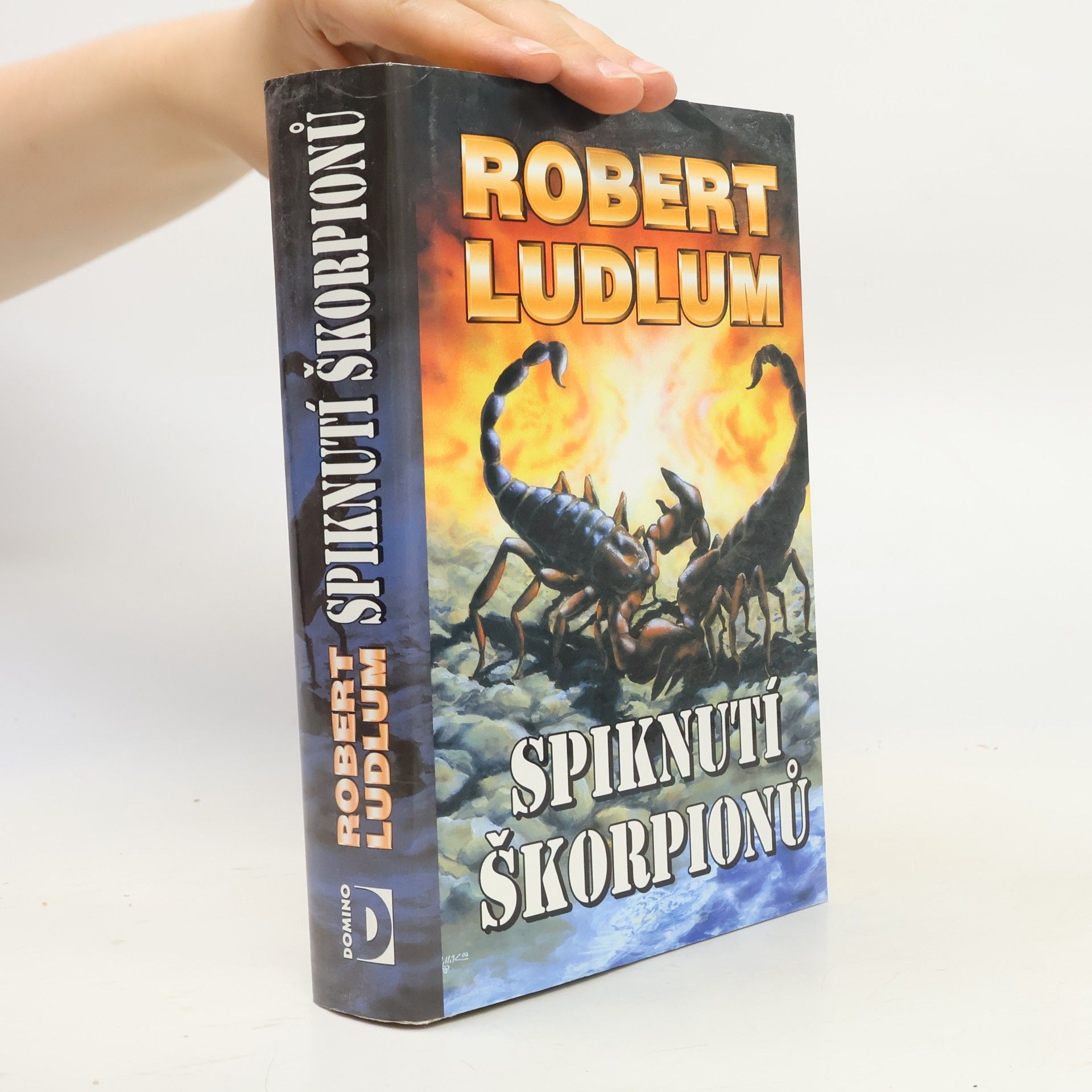 Robert Ludlum Spiknutí škorpionů