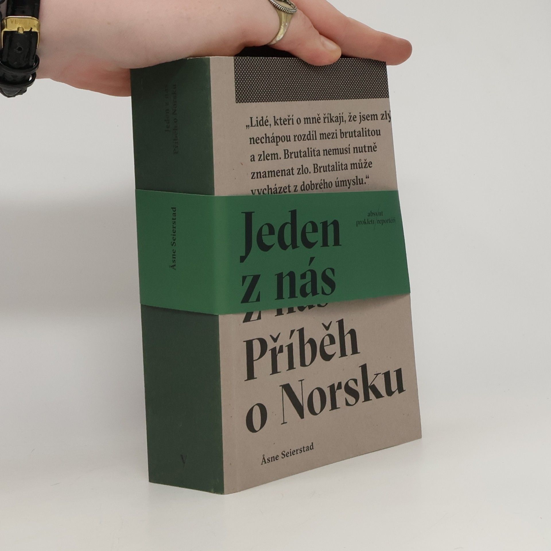 Åsne Seierstad Jeden z nás: Příběh o Norsku