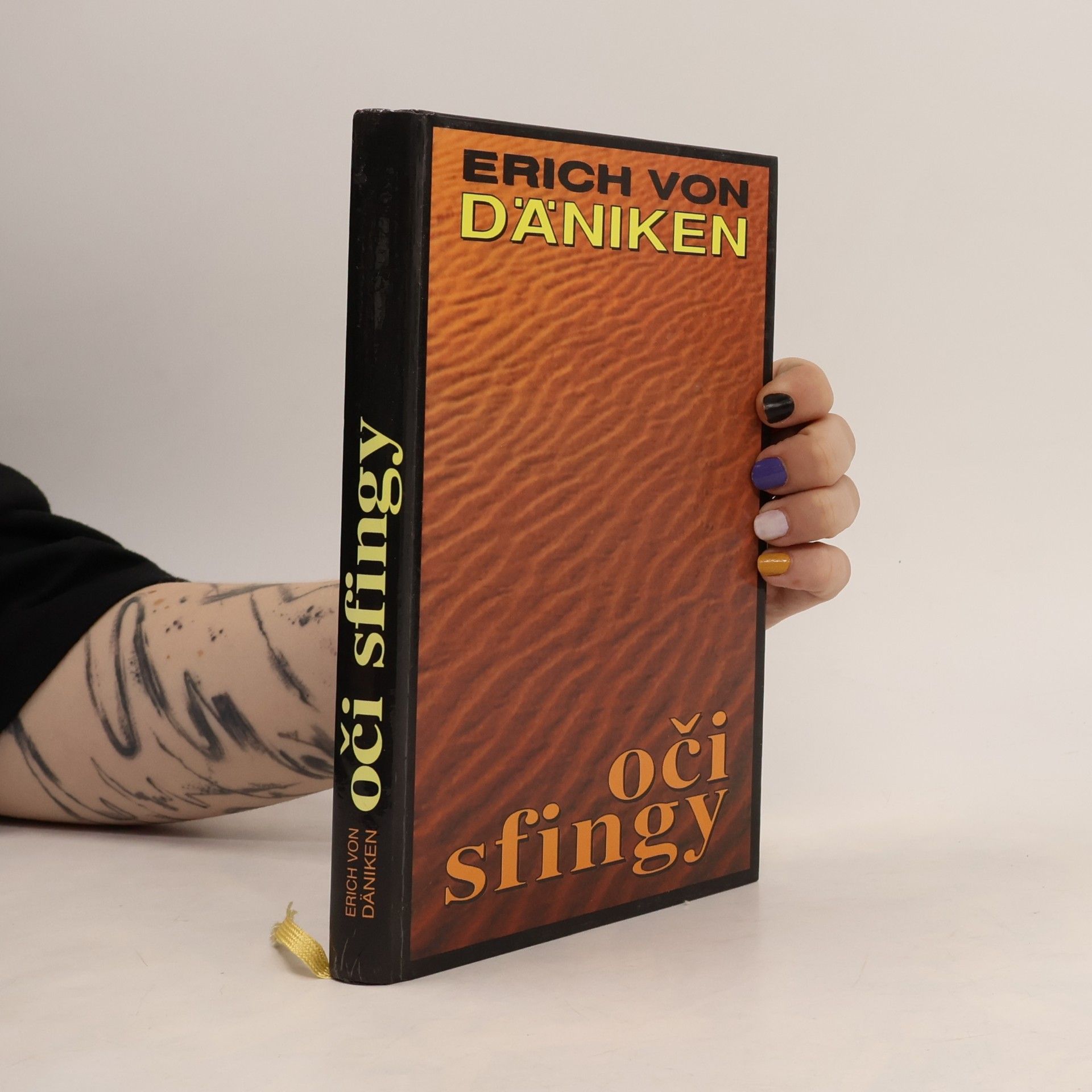 Erich von Däniken Oči sfingy