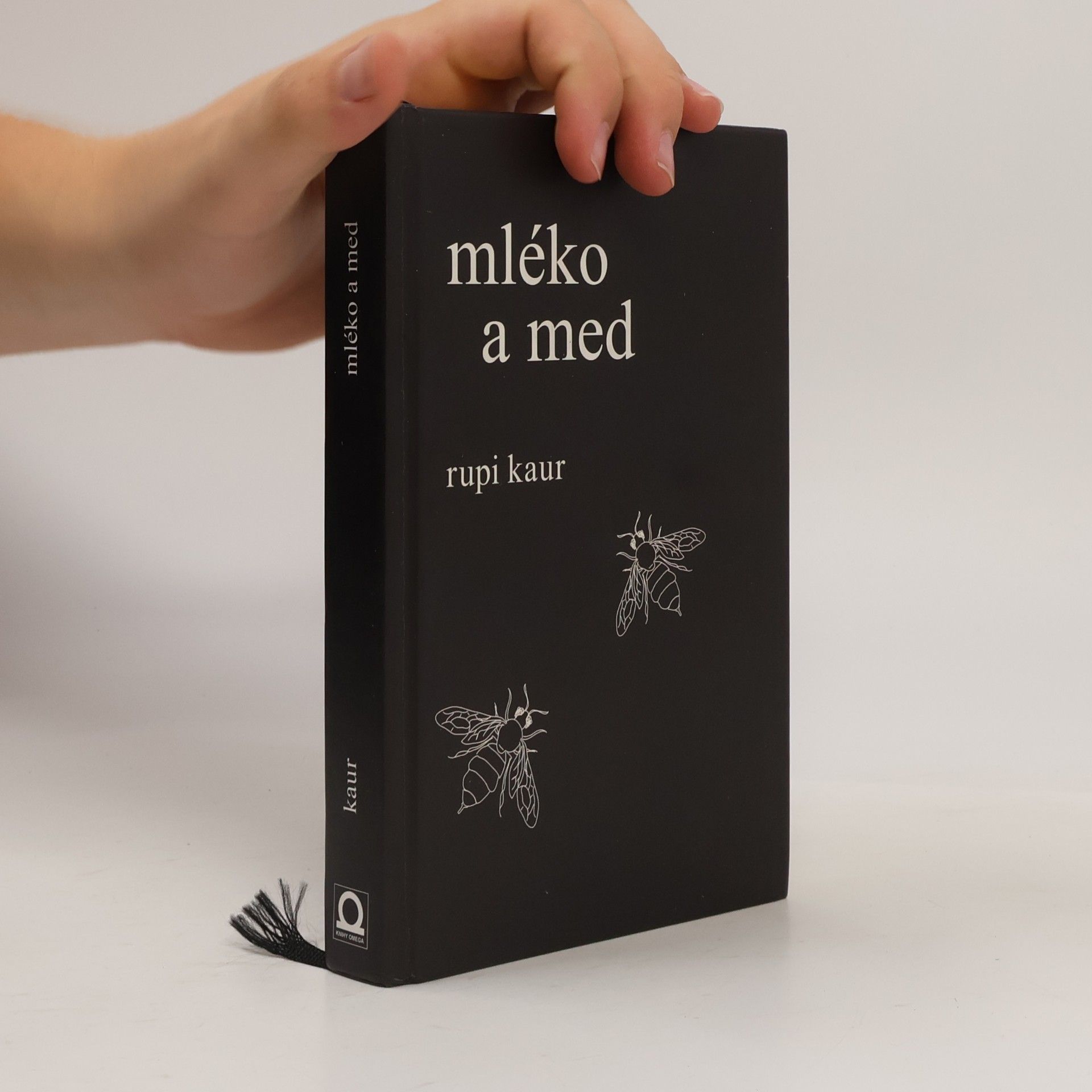 Rupi Kaur Mléko a med