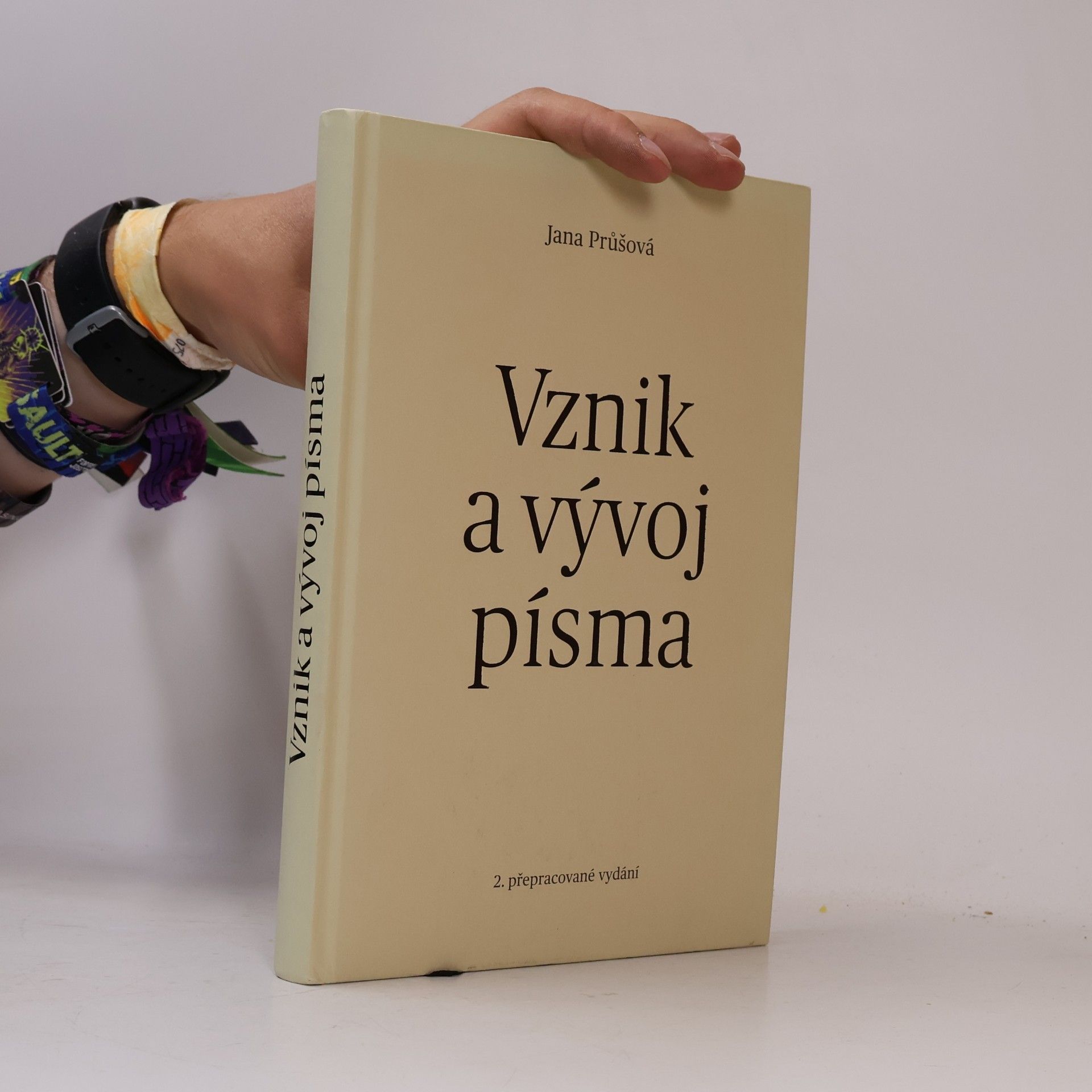 Jana Průšová Vznik a vývoj písma