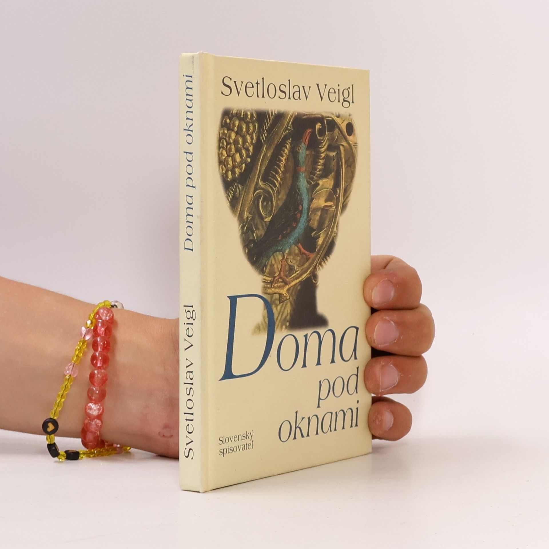 Svetloslav Veigl Doma pod oknami