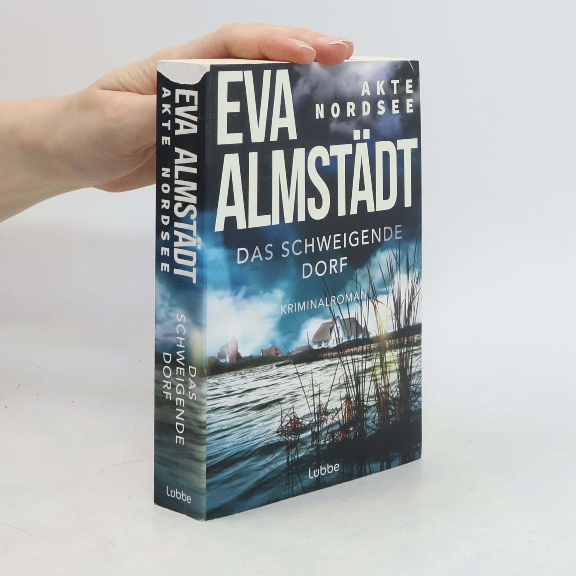 Eva Almstädt Akte Nordsee. Das schweigende Dorf