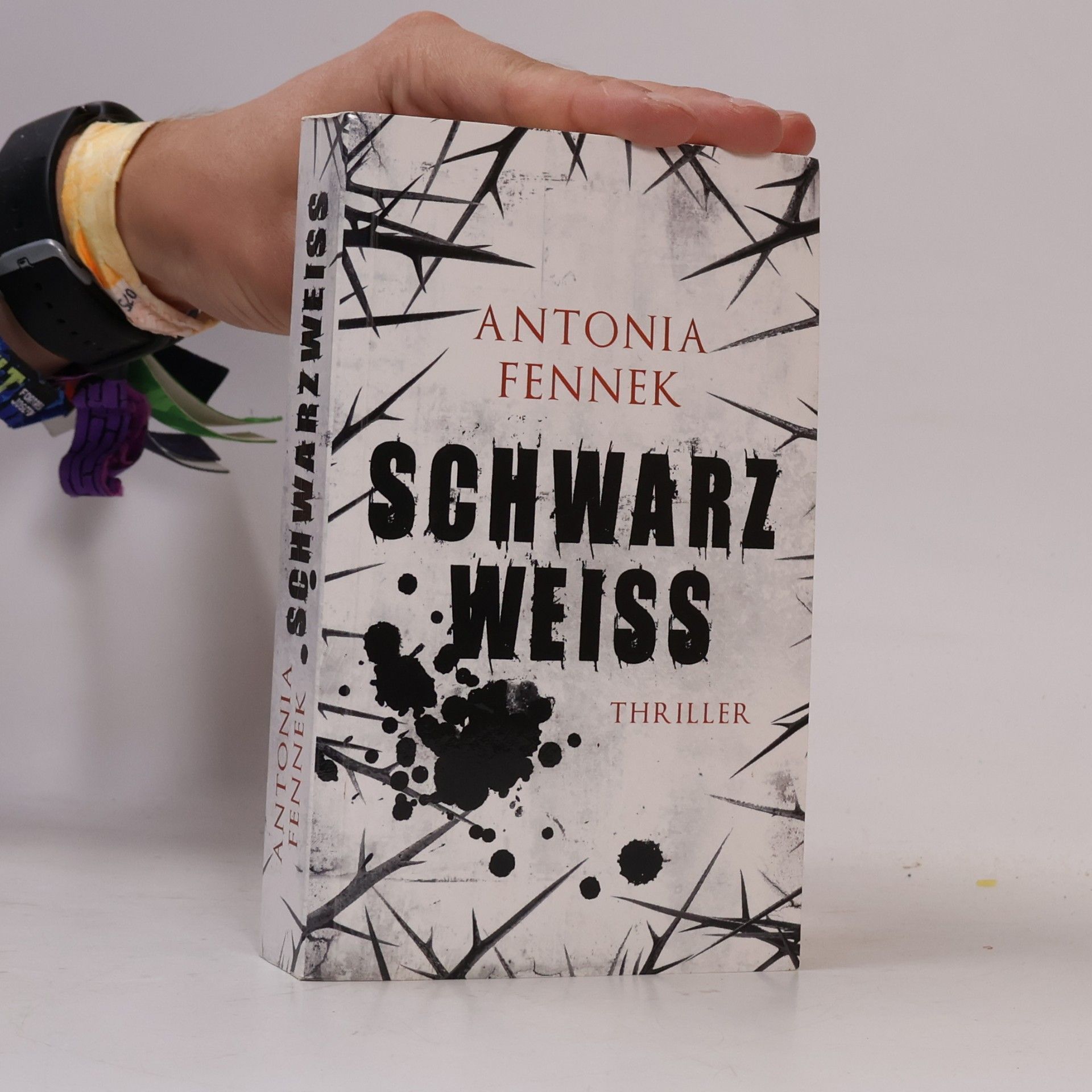 Antonia Fennek Schwarz weiss