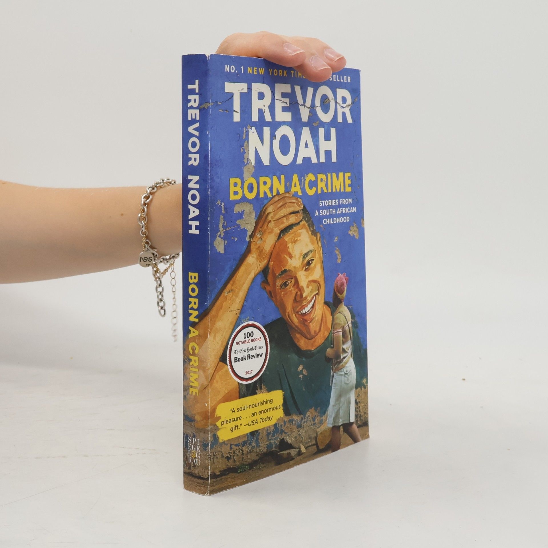 Trevor Noah Born a Crime: Stories From a South African Childhood