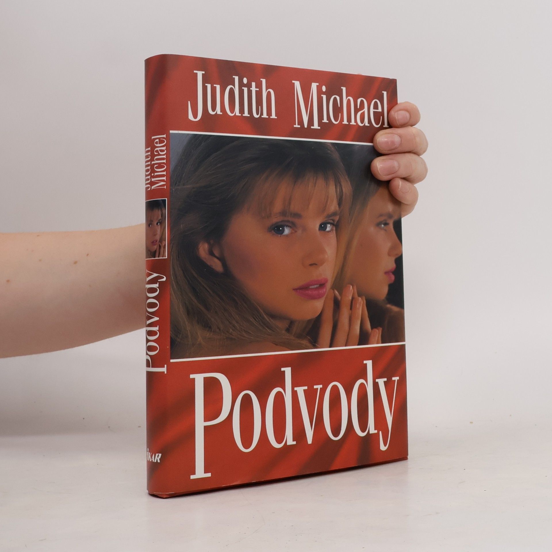 Judith Michael Podvody