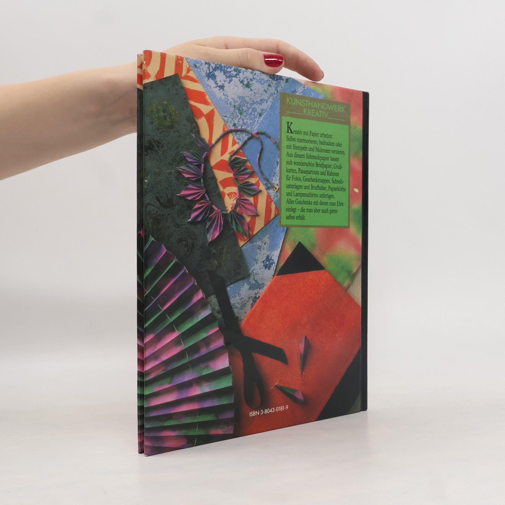 Vivien Frank Arbeiten mit Schmuckpapier