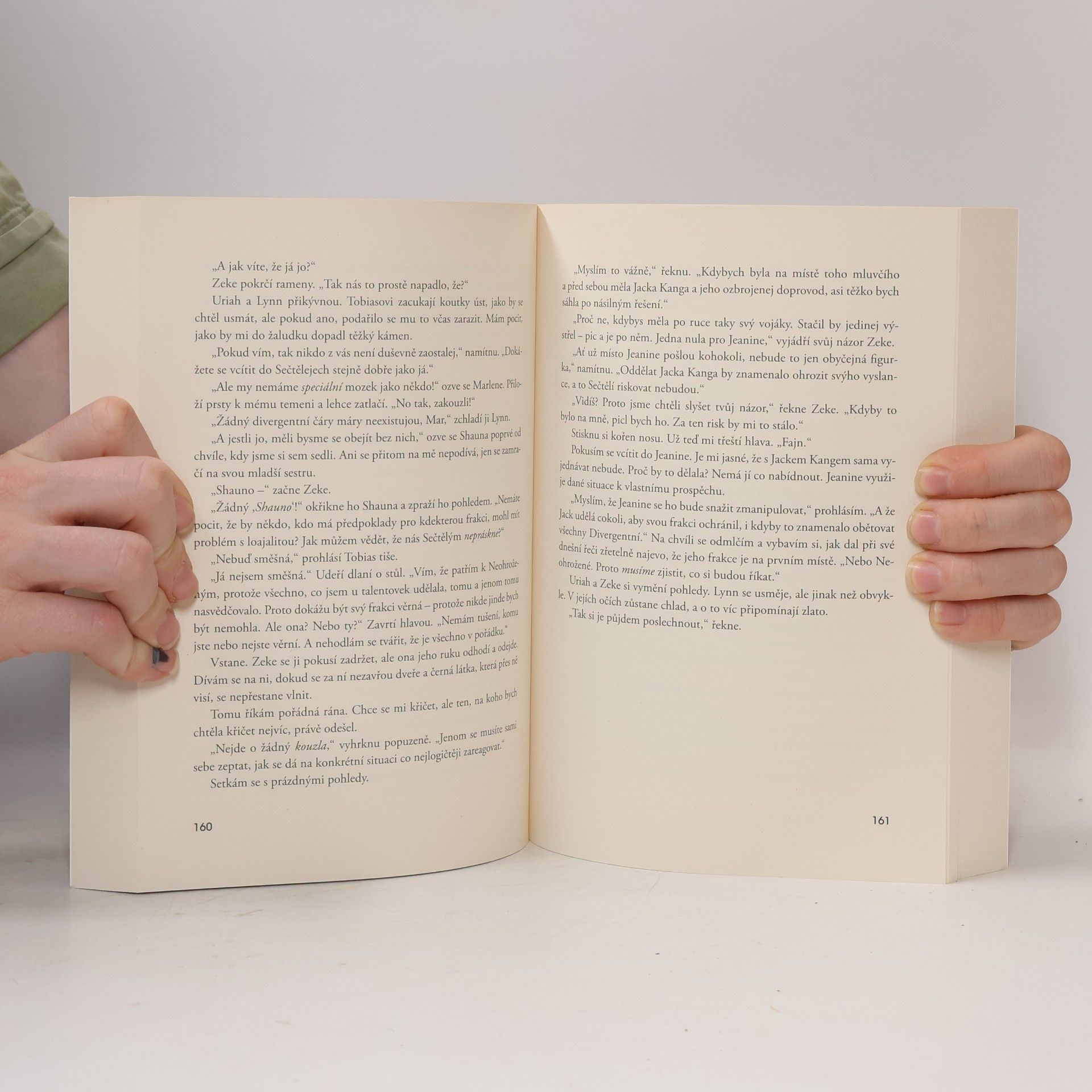 Veronica Roth Rezistence