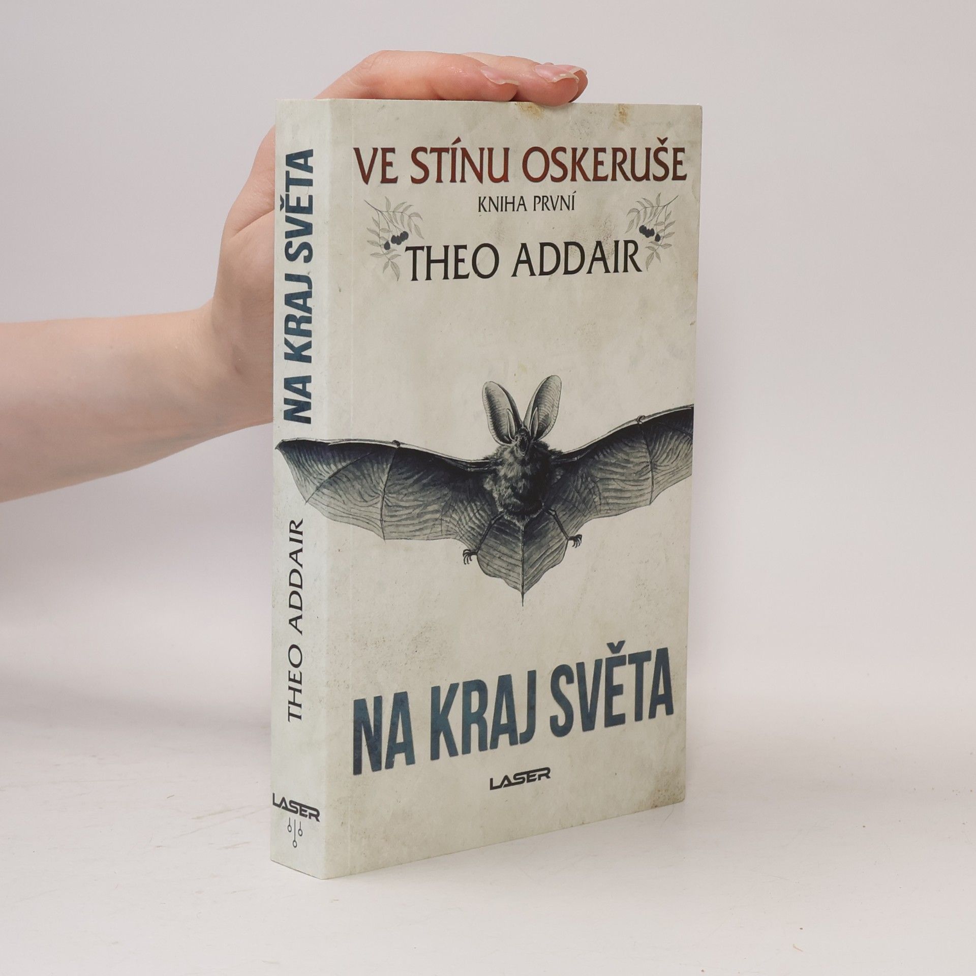 Theo Addair Na kraj světa