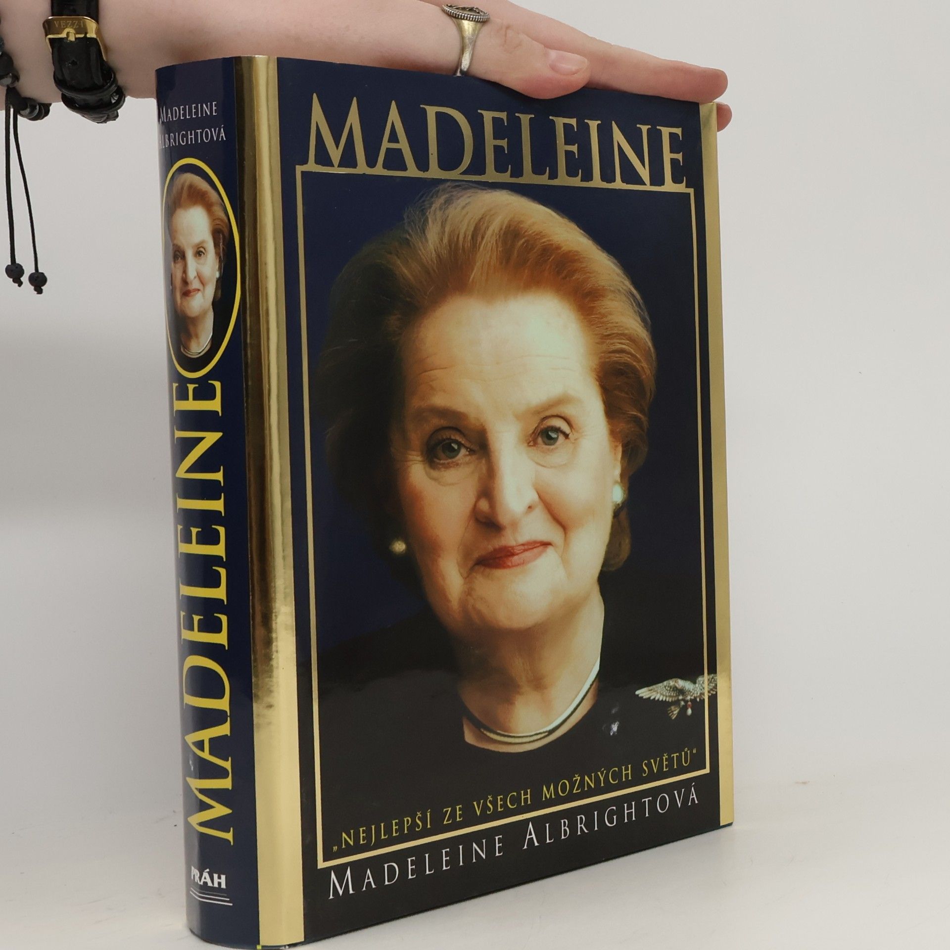 Madeleine. "Nejlepší ze všech možných světů"