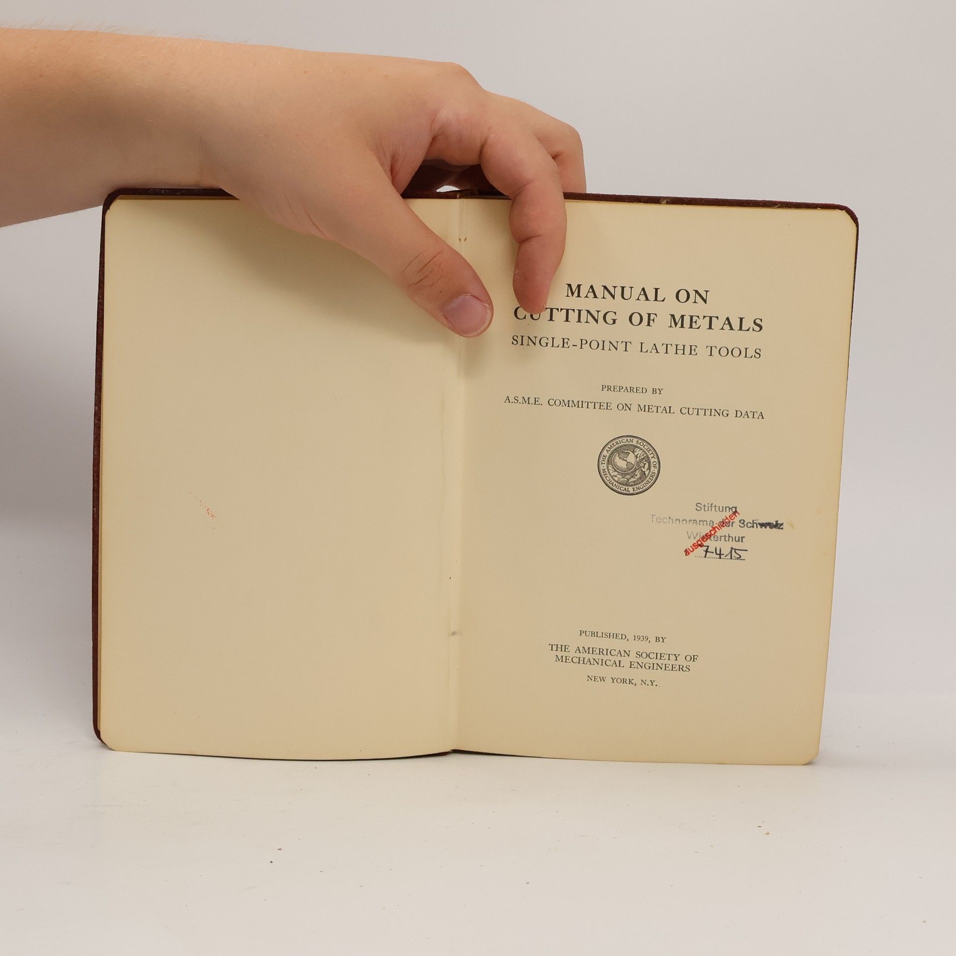 Autorenkollektiv Manual On Cutting Of Metals