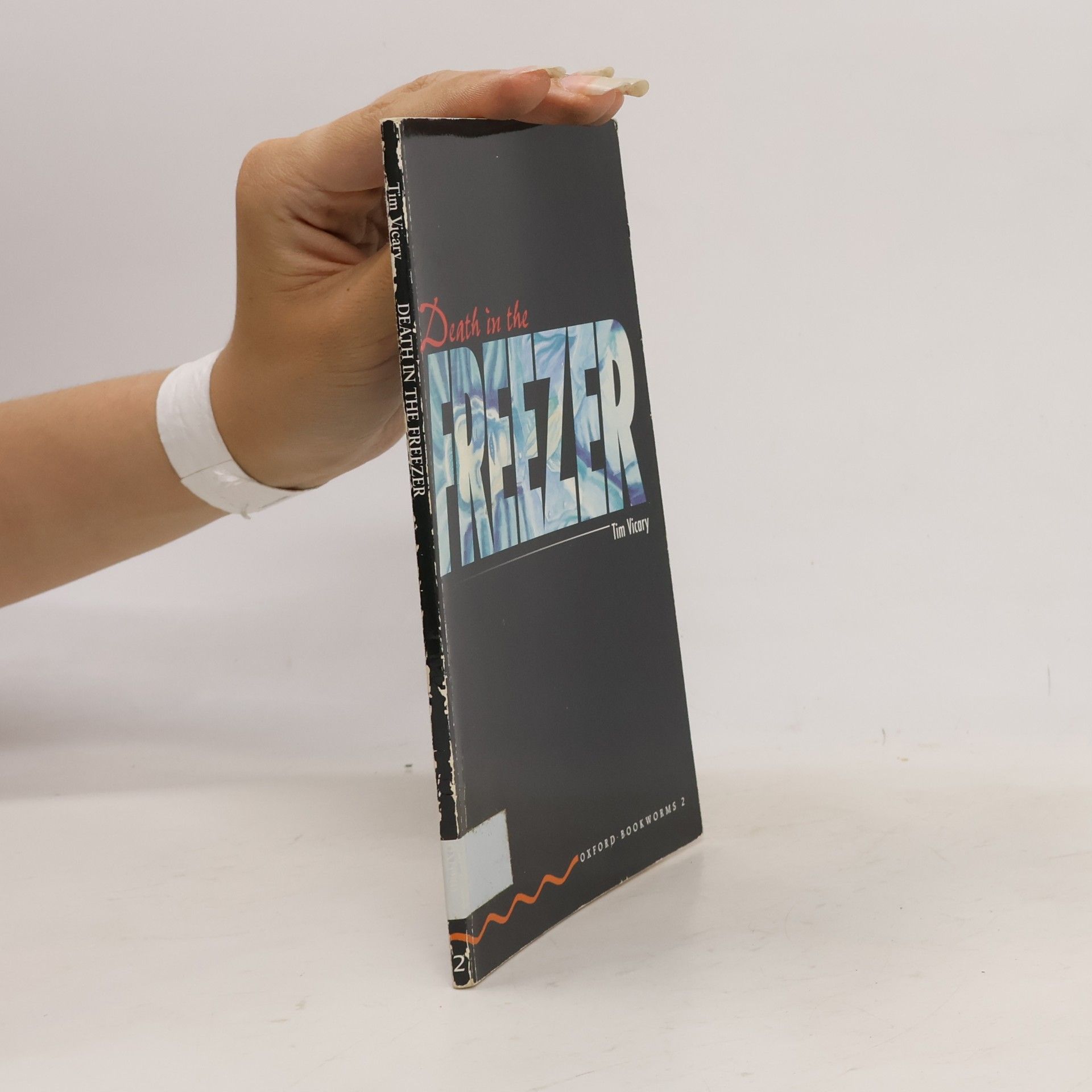 Oxford Bookworms - 2: Death in the Freezer