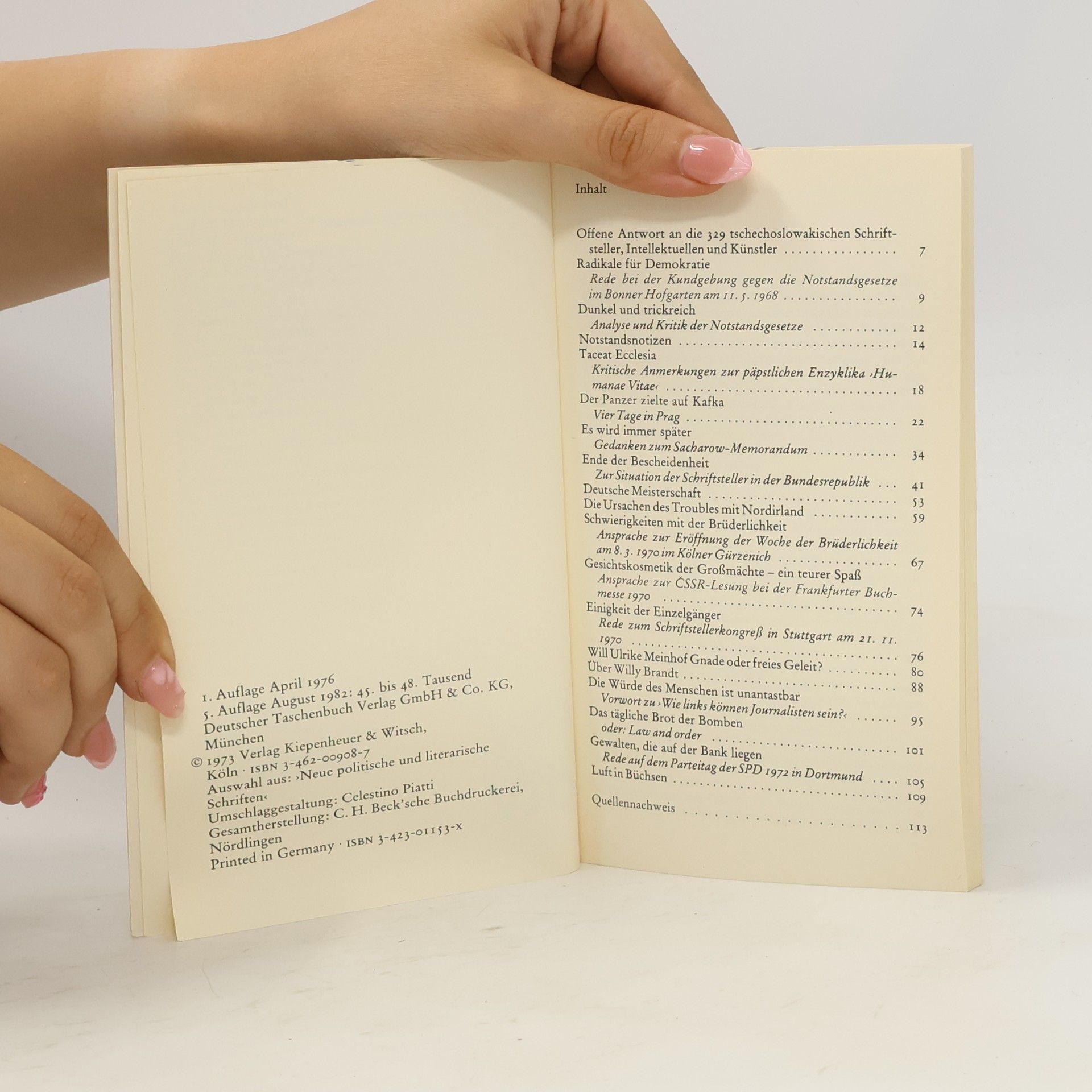 Heinrich Böll Schwierigkeiten mit der Brüderlichkeit. Politische Schriften.
