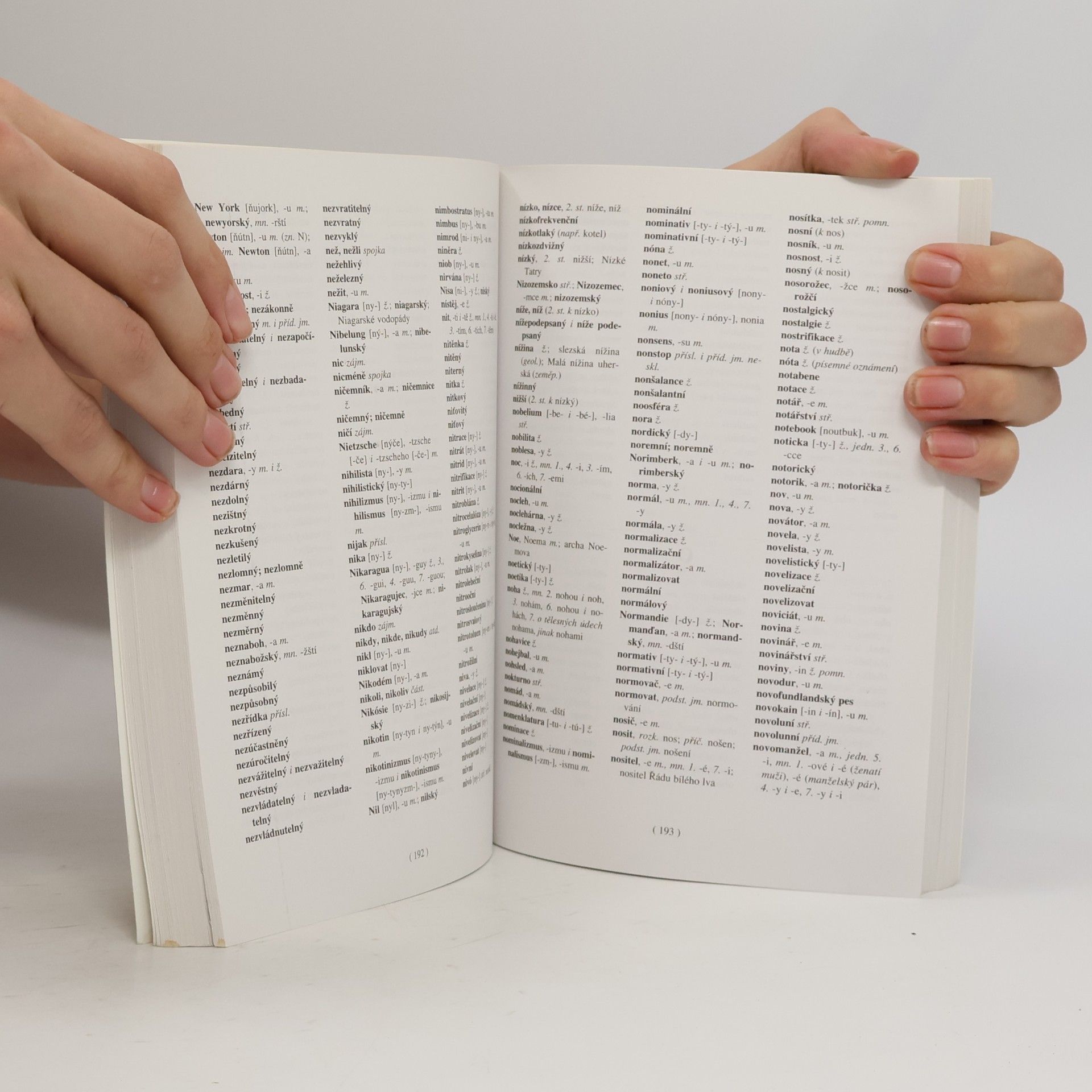 Various authors Pravidla českého pravopisu : školní vydání včetně Dodatku