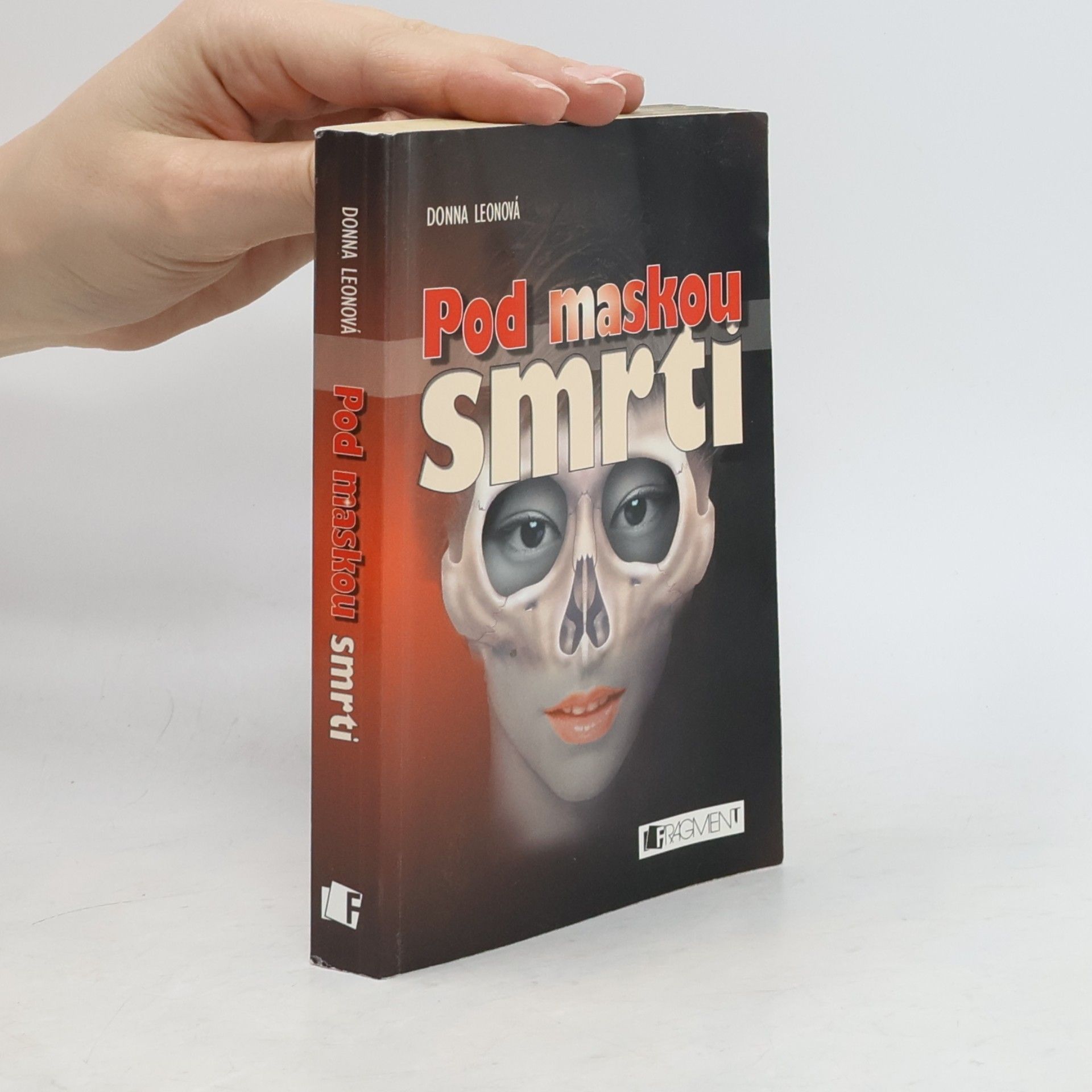 Donna Leon Pod maskou smrti