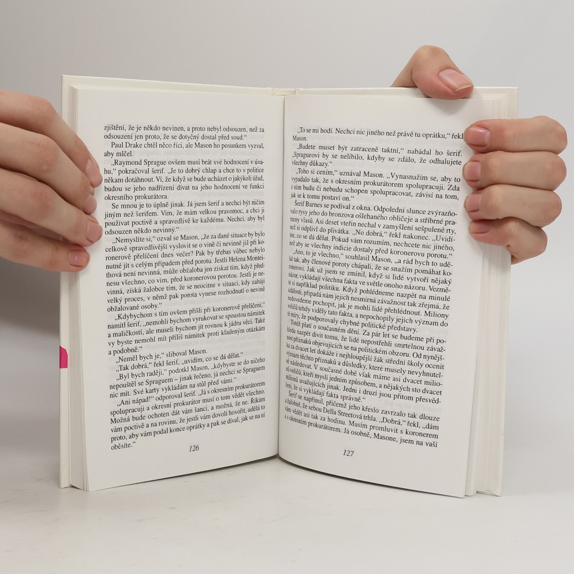 Erle Stanley Gardner Případ křivopřísežného papouška