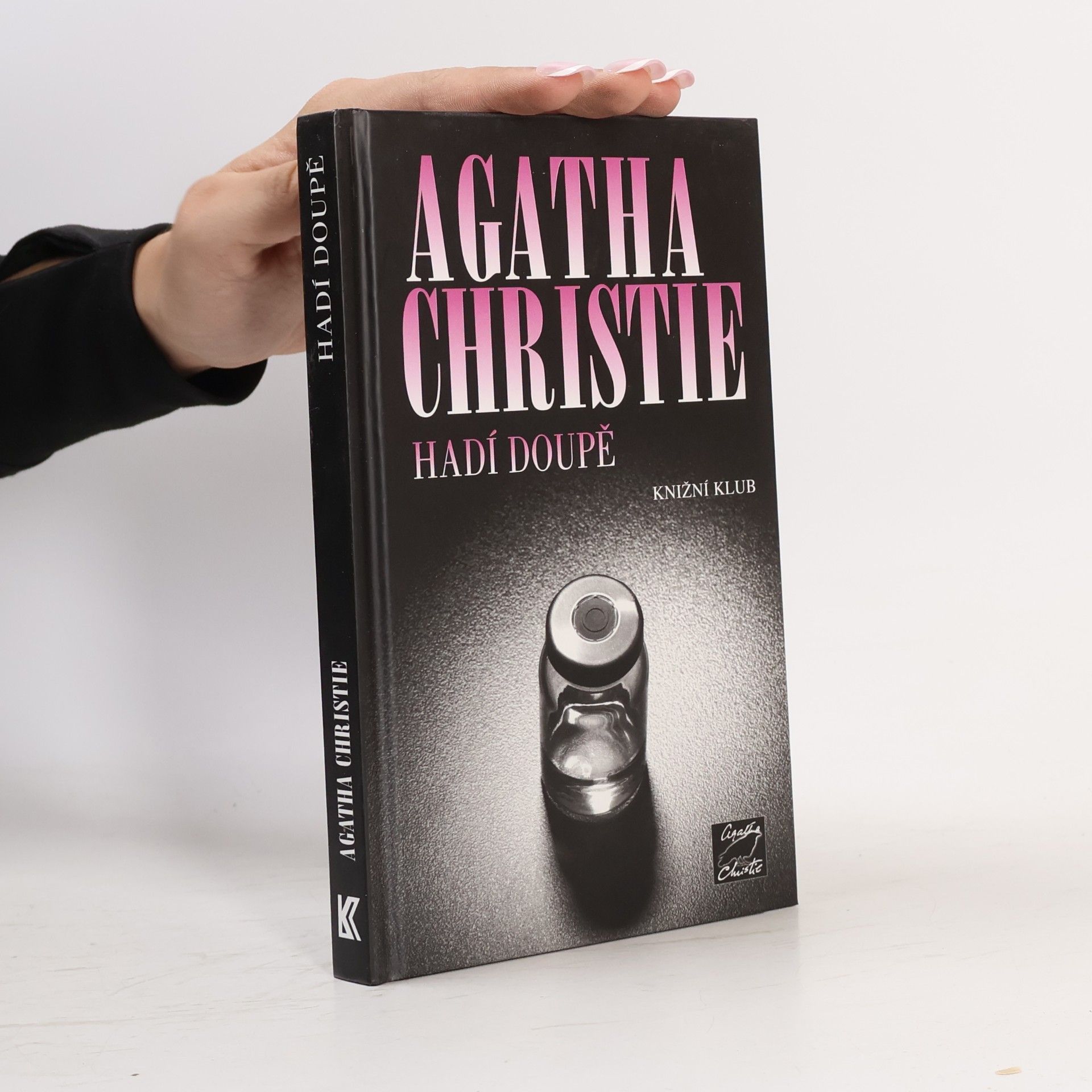 Agatha Christie Hadí doupě