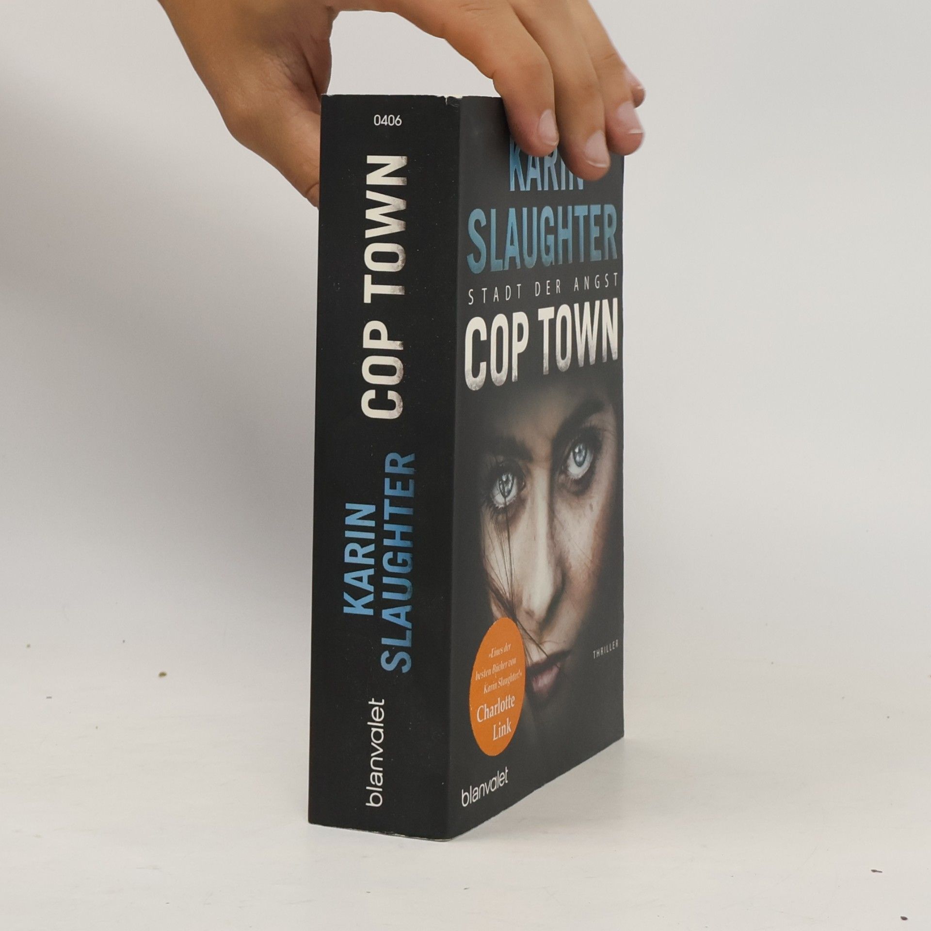 Karin Slaughter Cop Town